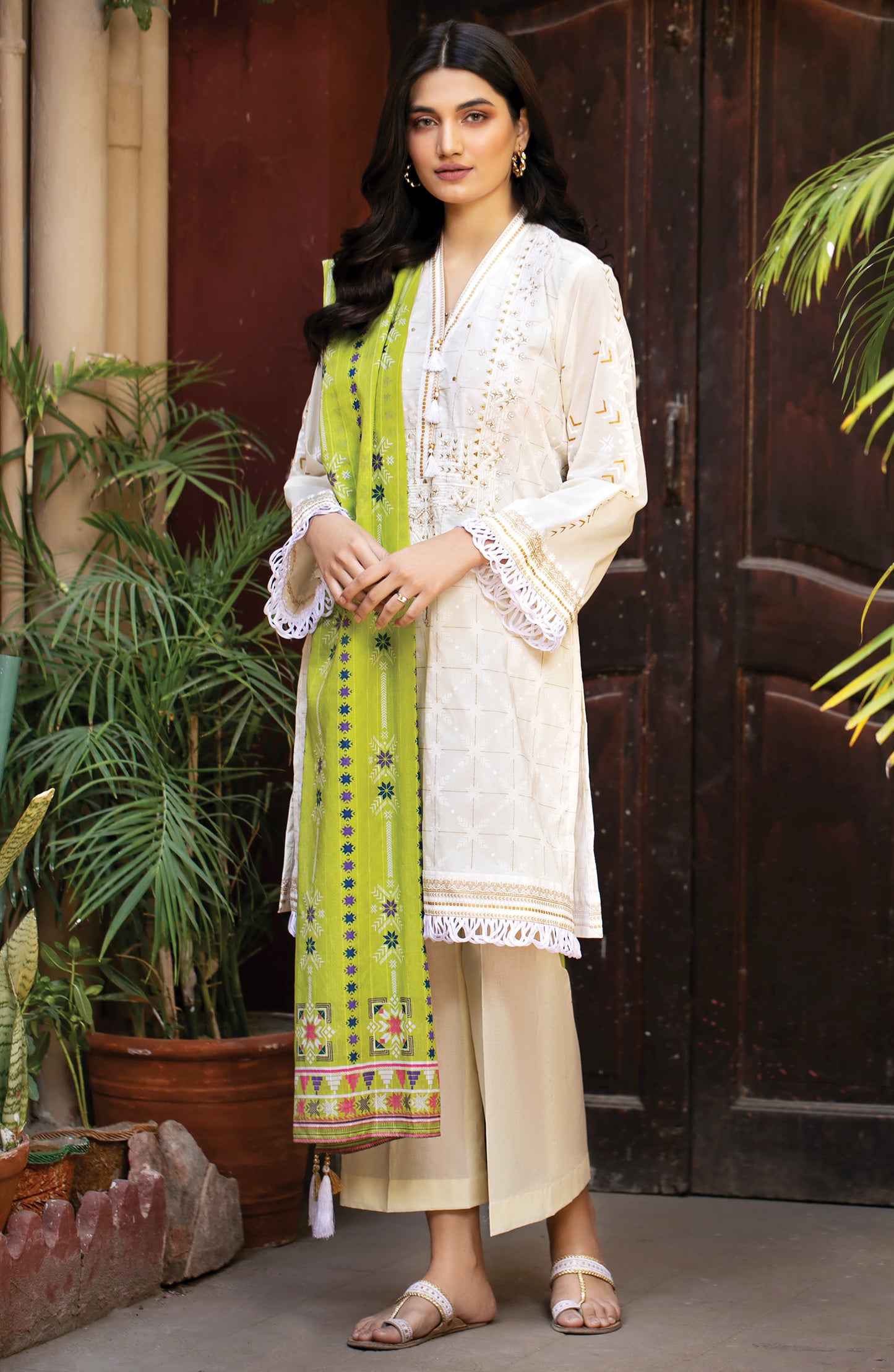 Unstitched 3 Piece Gold Lacquer Embroidered Lawn Suit (OTL-21-007/A/U GREEN)