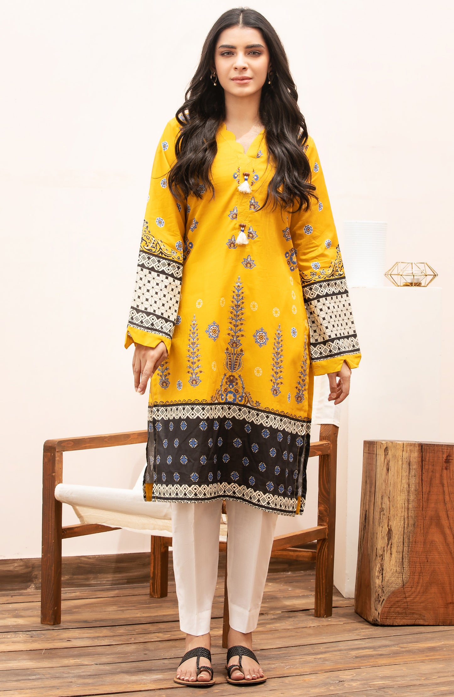 Unstitched 1 Piece Printed Lawn Shirt