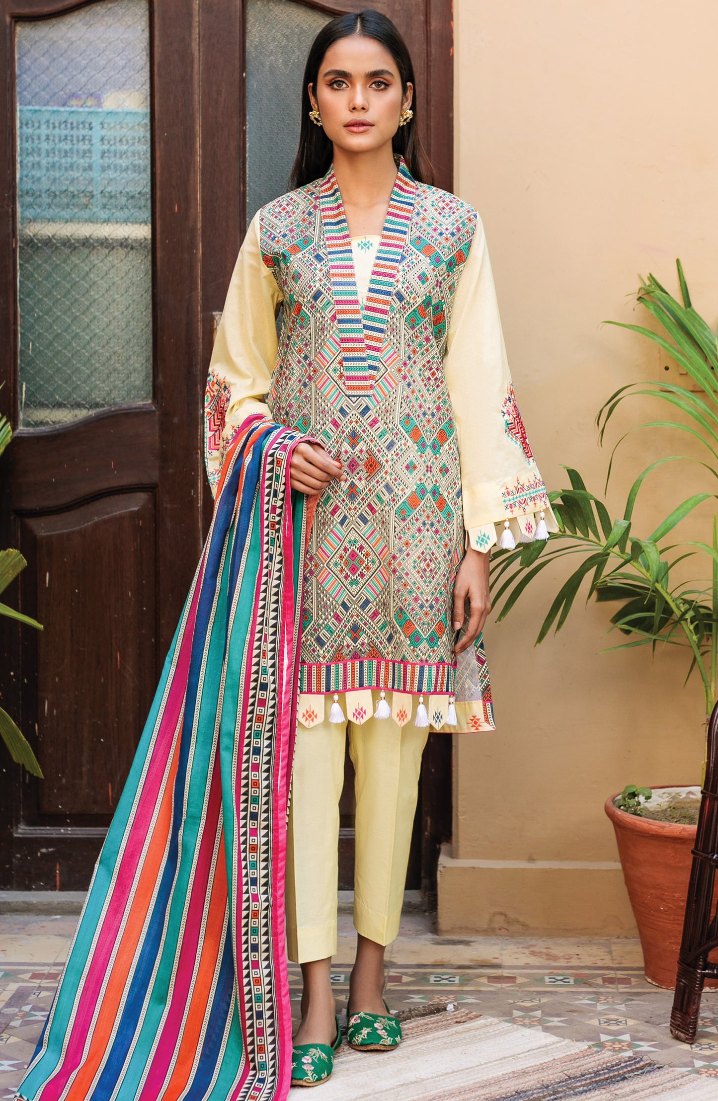 Unstitched 3 Piece Embroidered Lawn Suit (OTL-21-001/A/U PINK)