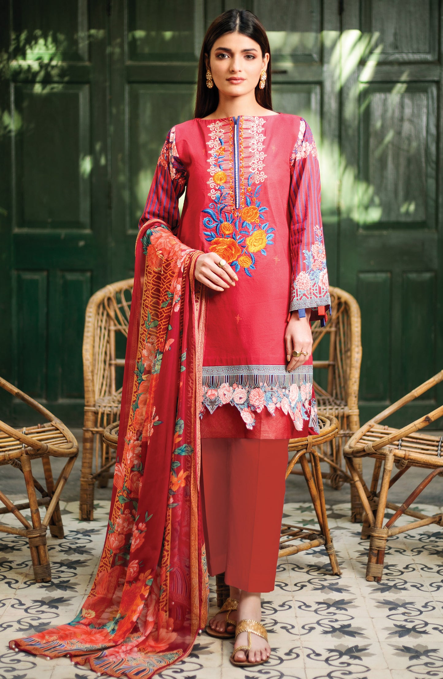 Unstitched 3 Piece Embroidered Lawn Suit