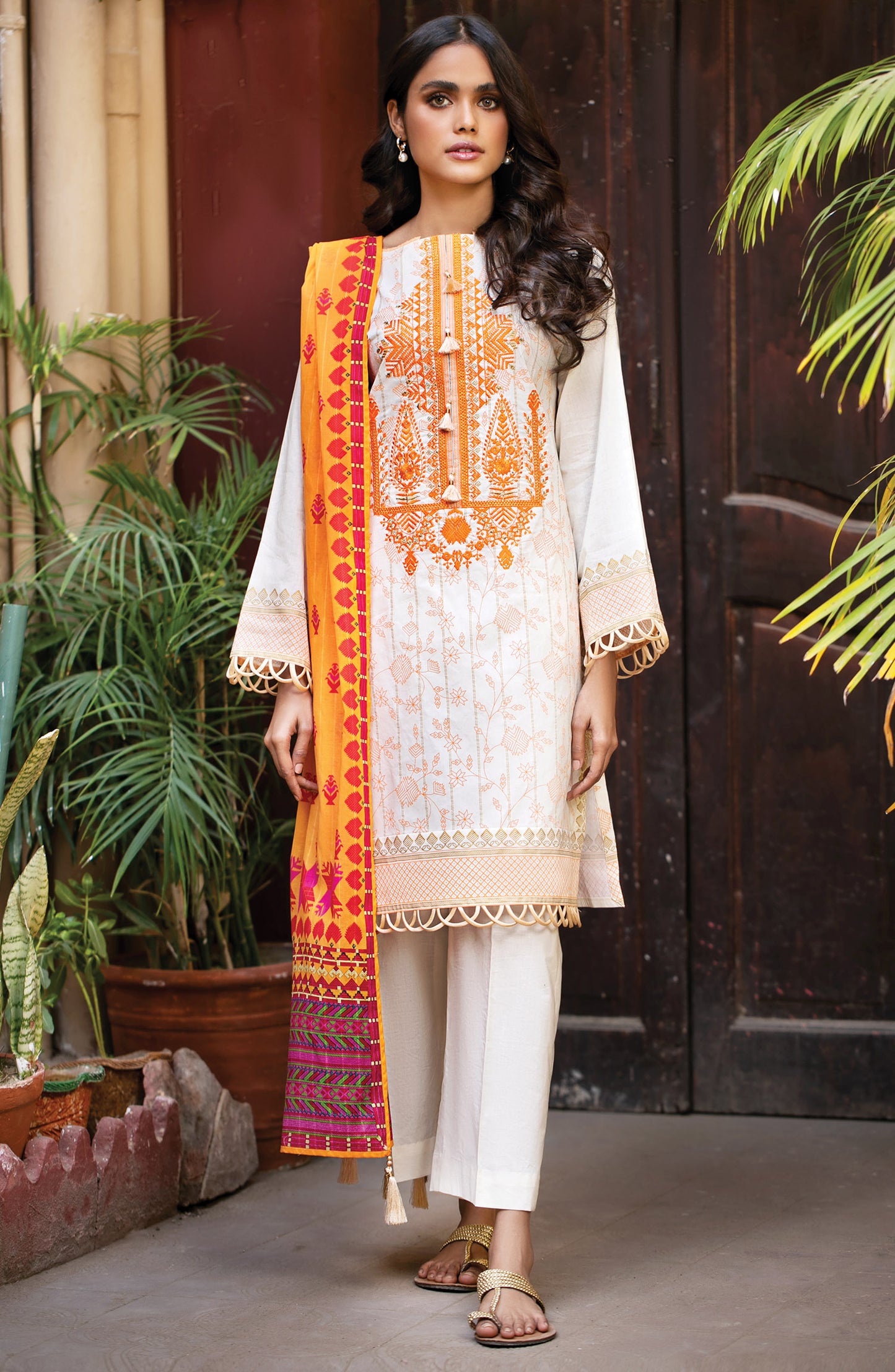Unstitched 3 Piece Gold Lacquer Embroidered Lawn Suit