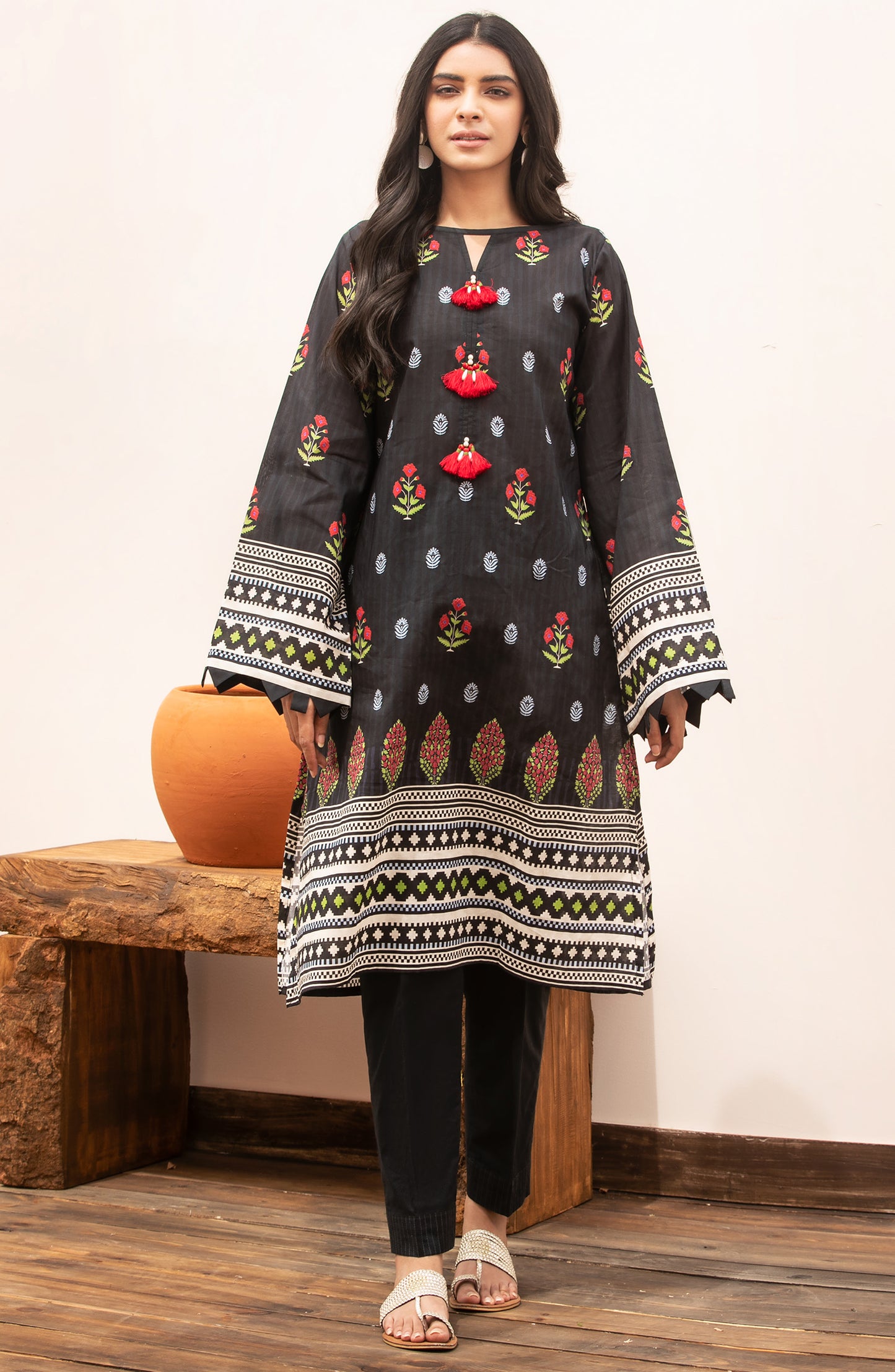 Unstitched 1 Piece Printed Lawn Shirt