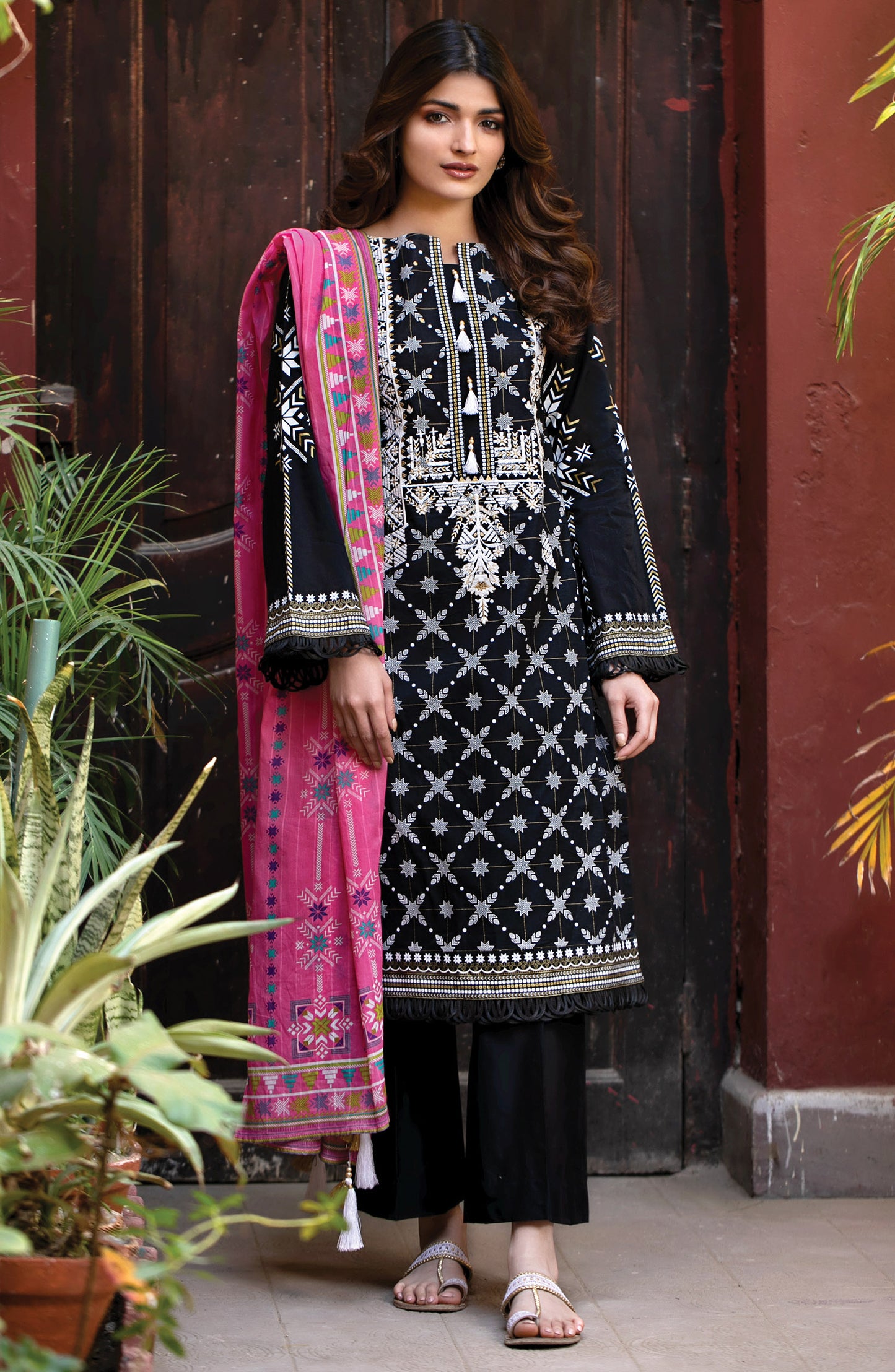 Unstitched 3 Piece Gold Lacquer Embroidered Lawn Suit