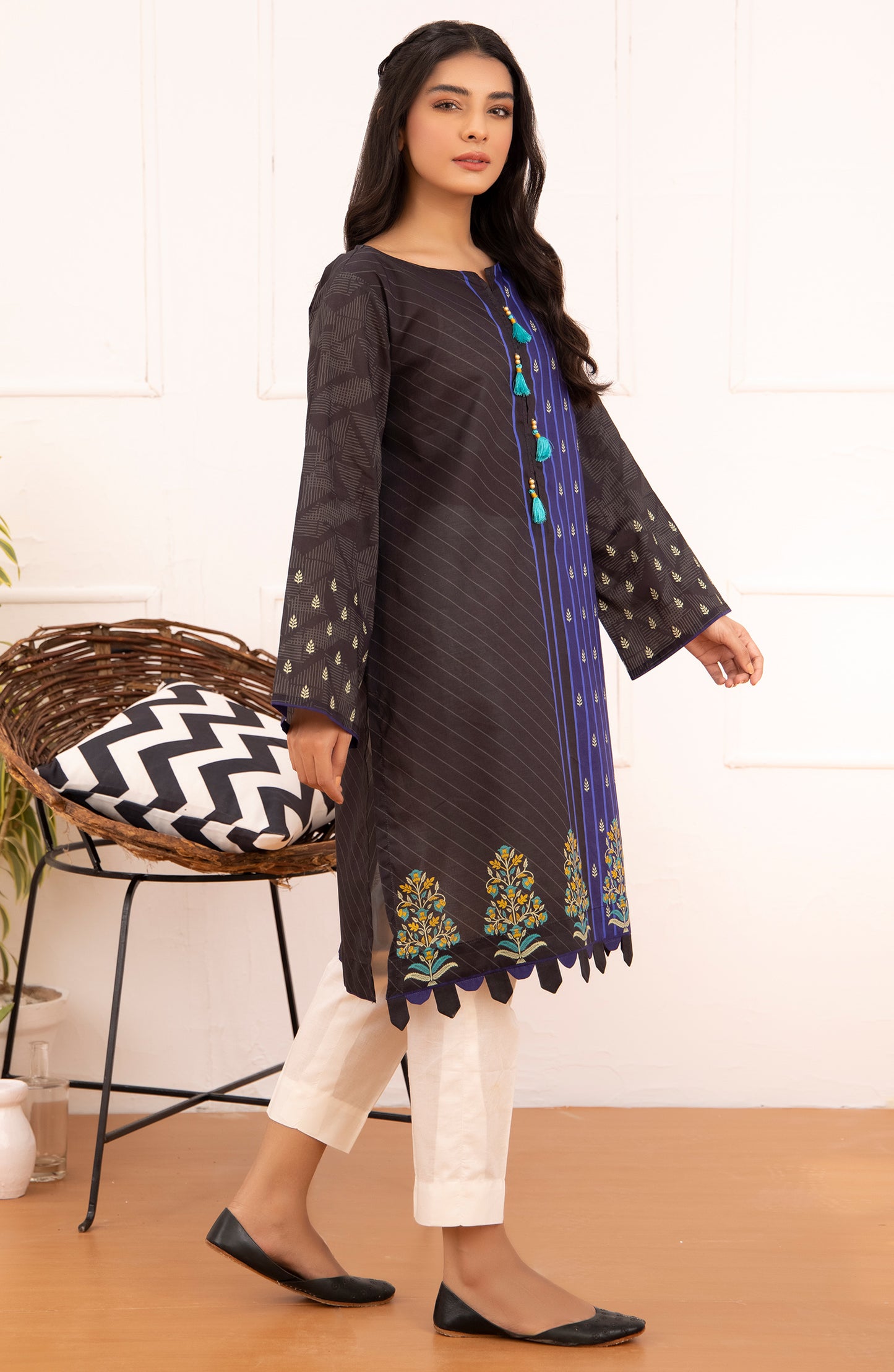 Unstitched 1 Piece Printed Lawn Shirt