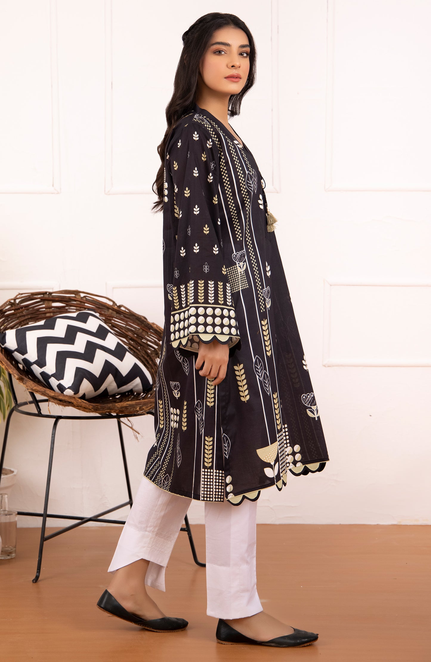 Unstitched 1 Piece Printed Lawn Shirt