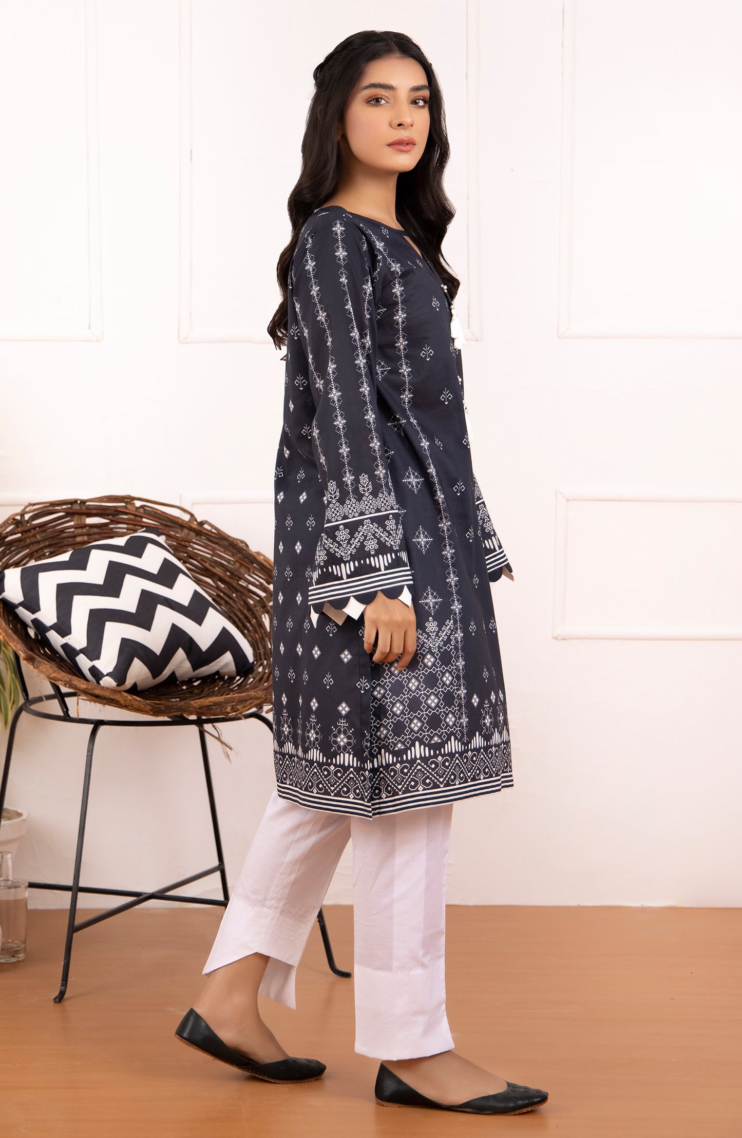 Unstitched 1 Piece Printed Lawn Shirt