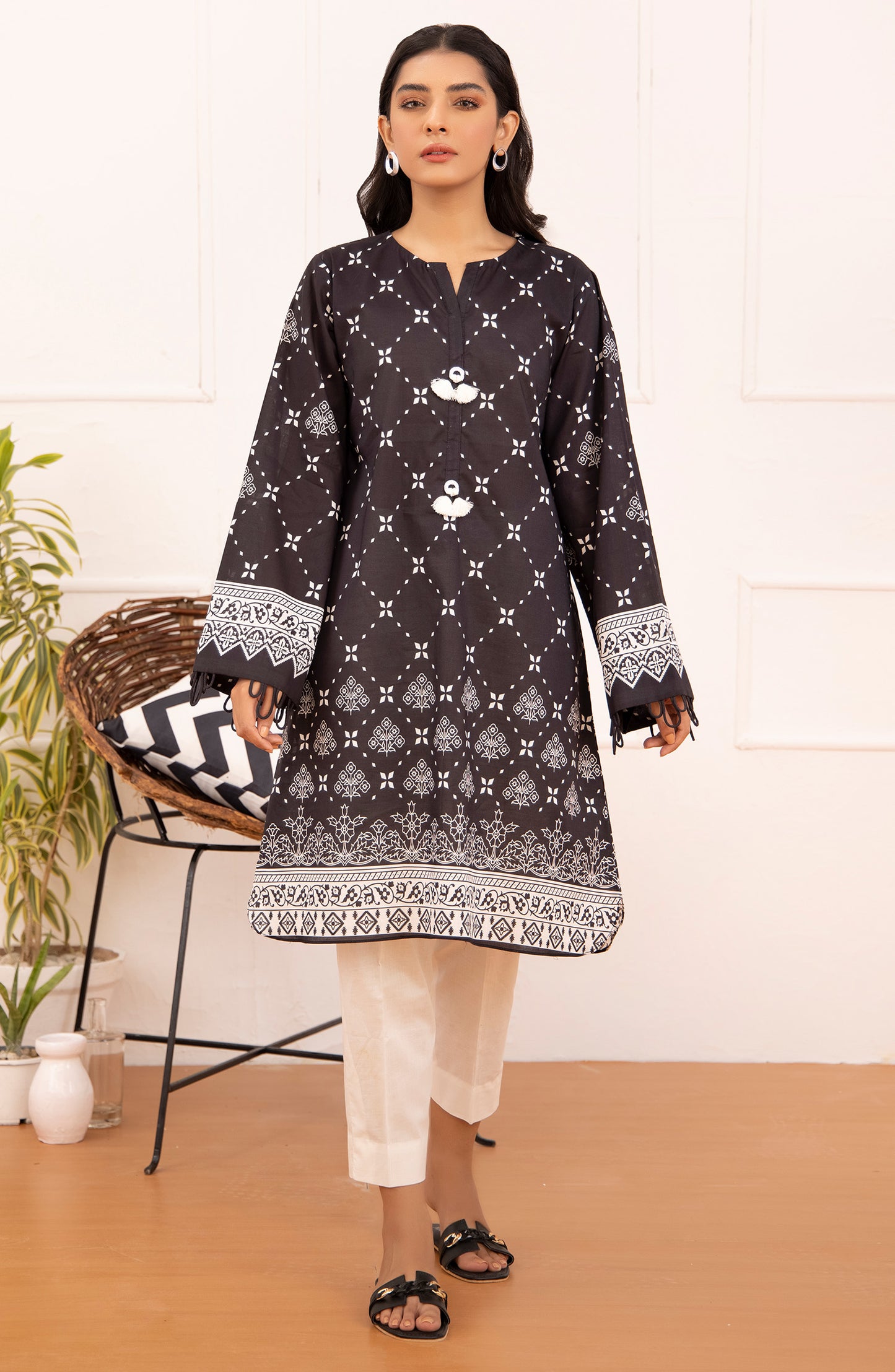 Unstitched 1 Piece Printed Lawn Shirt