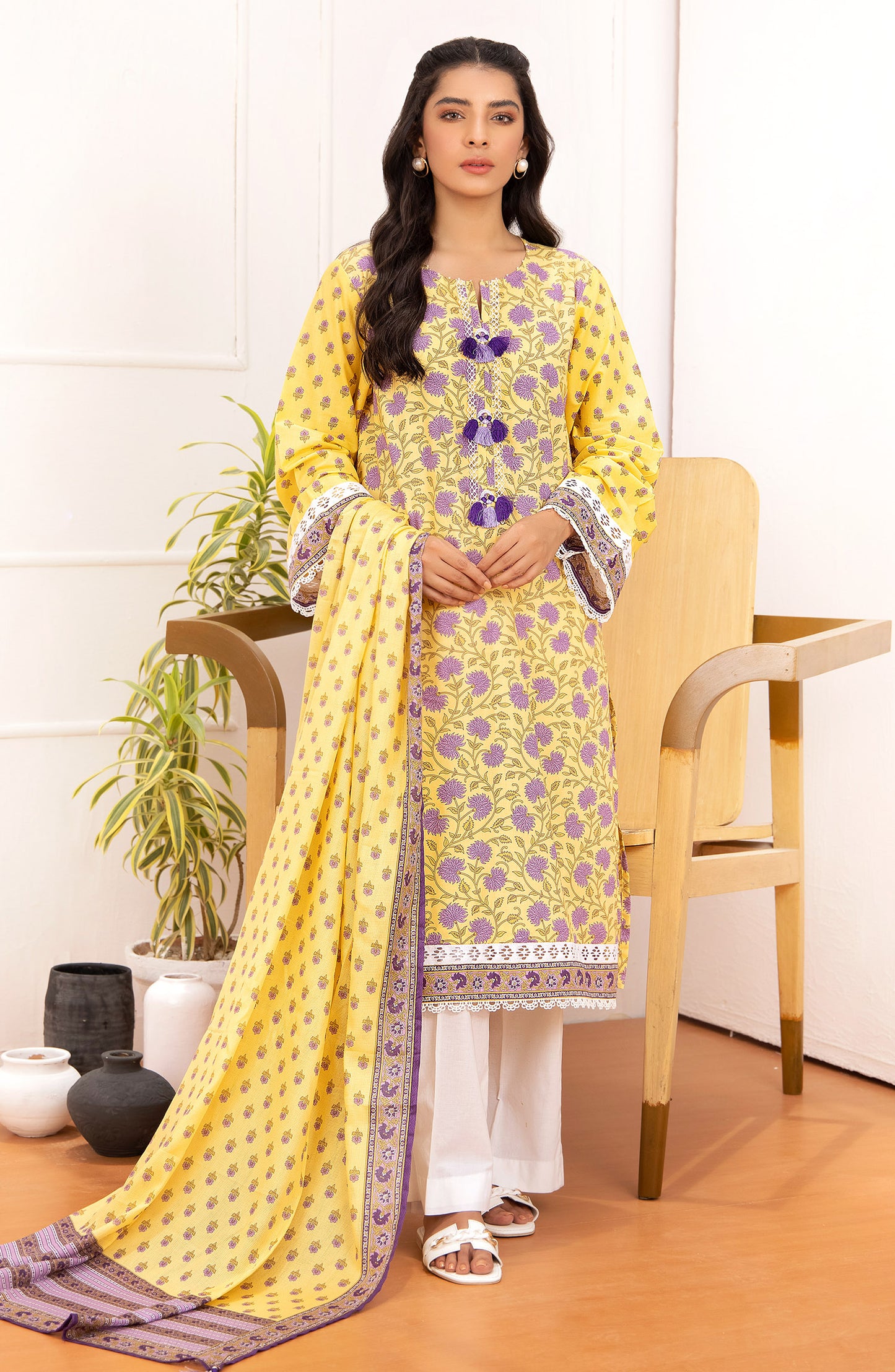 Unstitched 2 Piece Printed Lawn Shirt And Net Lawn Dupatta