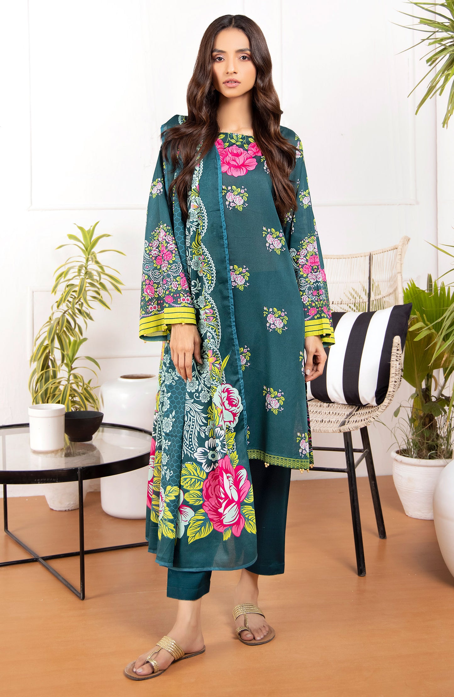 Unstitched 3 Piece Printed Lawn Shirt And Net Lawn Dupatta