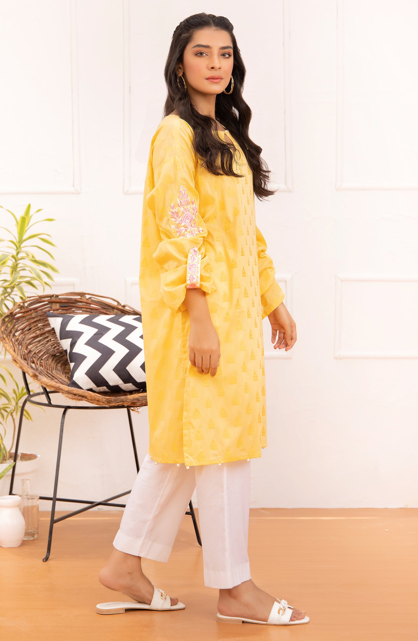 Unstitched 1 Piece Embroidered Jacquard Shirt