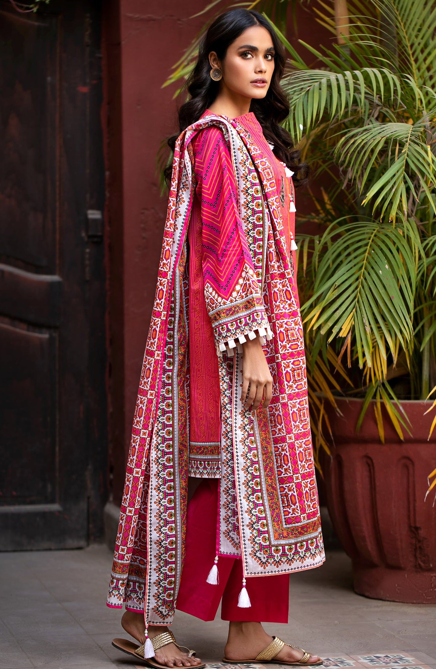 Unstitched 3 Piece Embroidered Lawn Suit