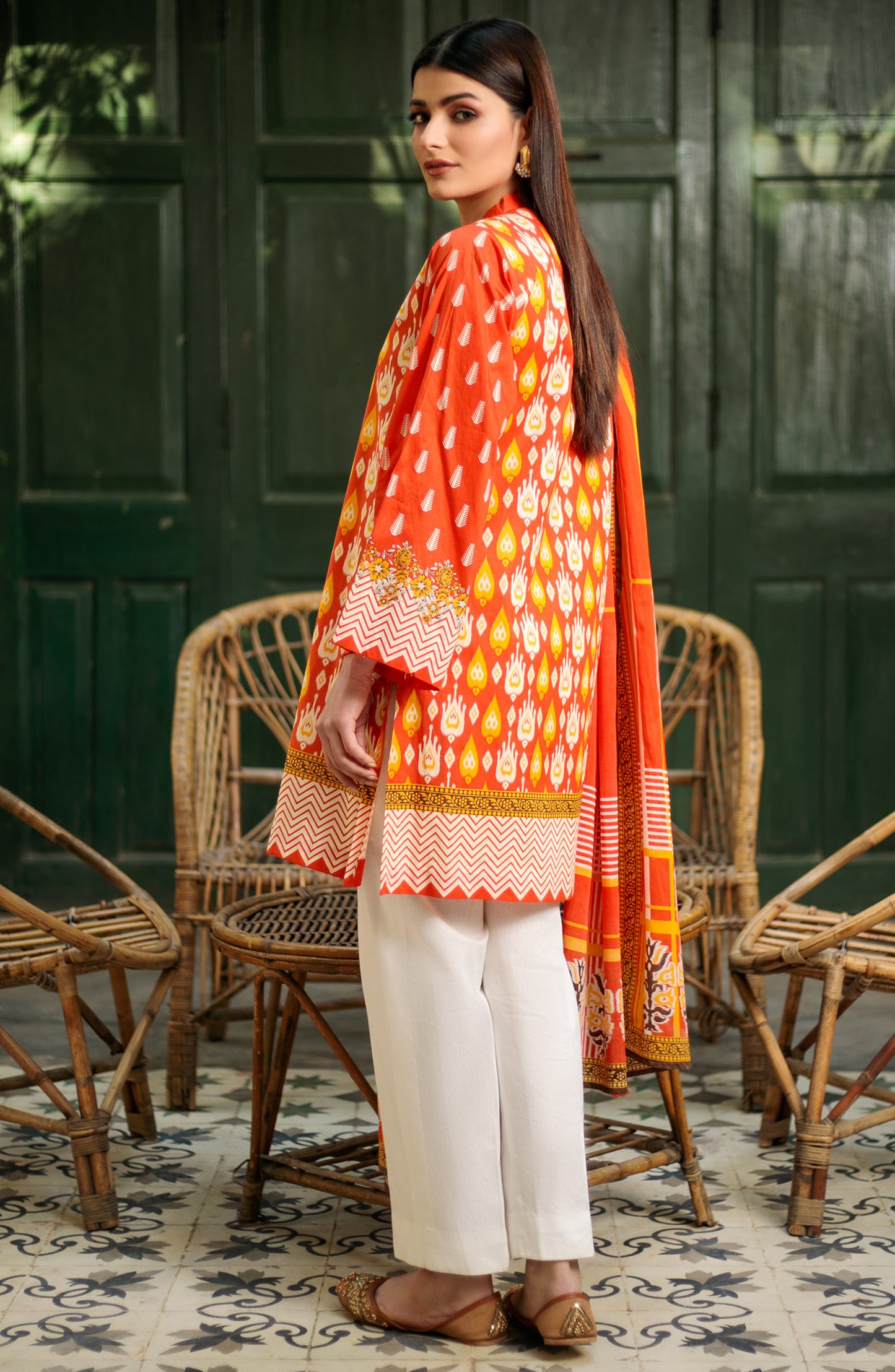Unstitched 2 Piece Printed Lawn Shirt Dupatta