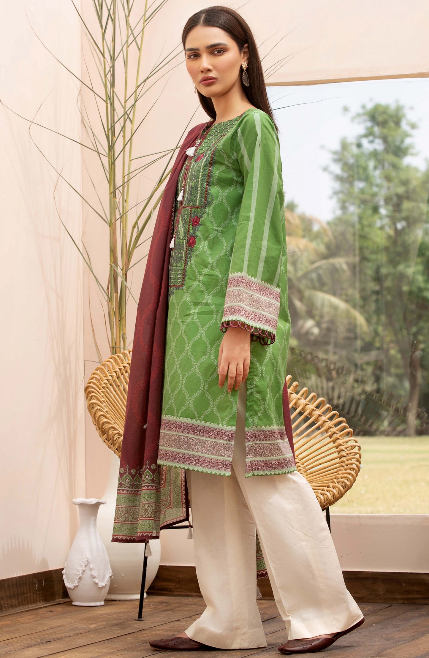 Unstitched 2 Piece Embroidered Lawn Shirt Dupatta