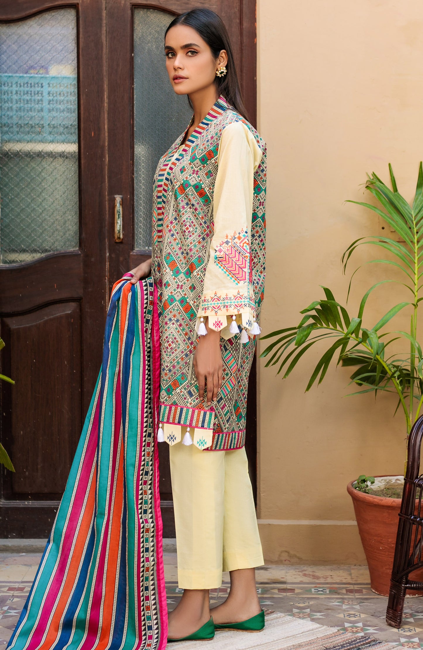 Unstitched 3 Piece Embroidered Lawn Suit