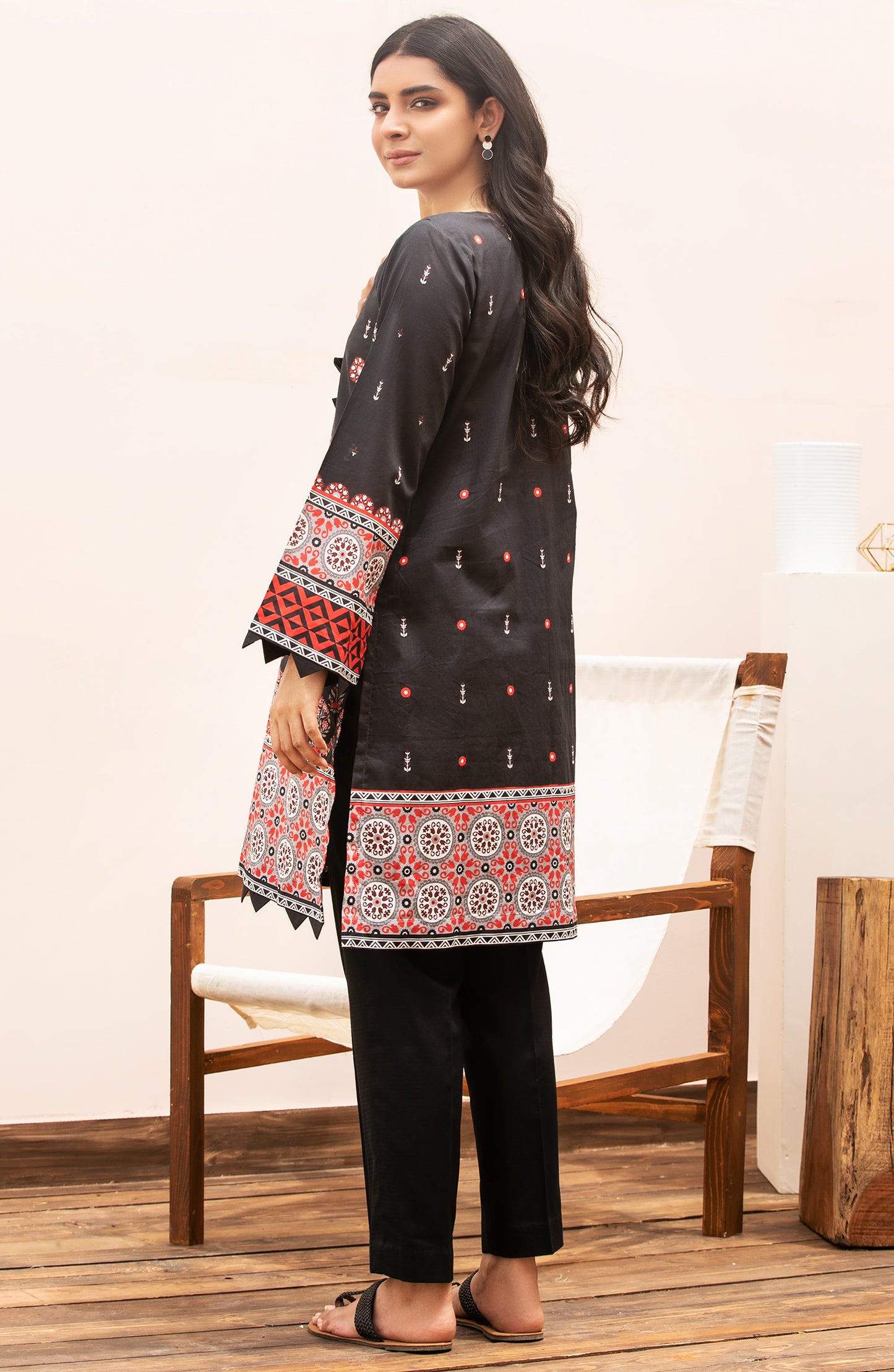 Unstitched 1 Piece Printed Lawn Shirt