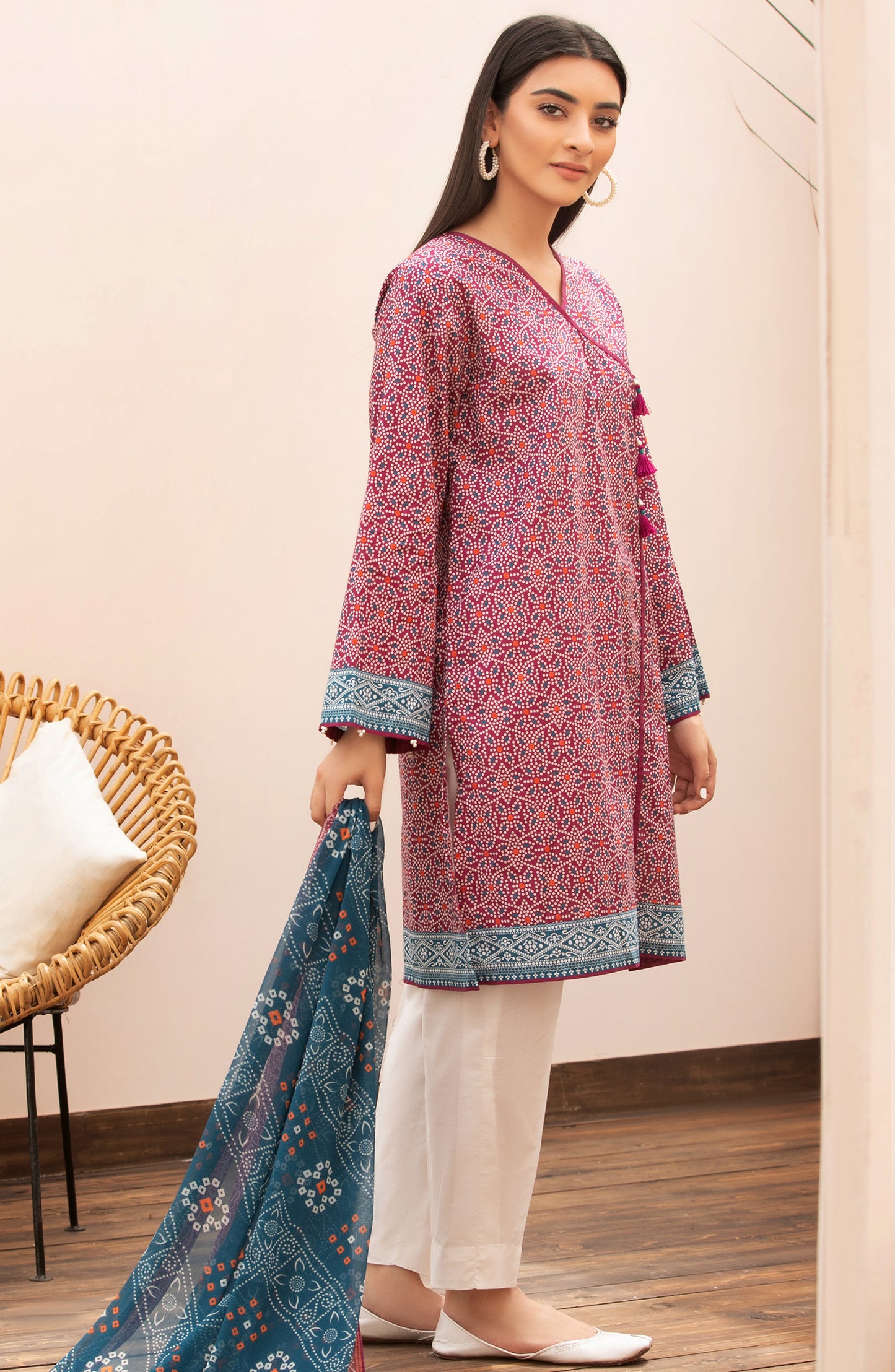 Unstitched 2 Piece Printed Lawn Shirt Chiffon Dupatta