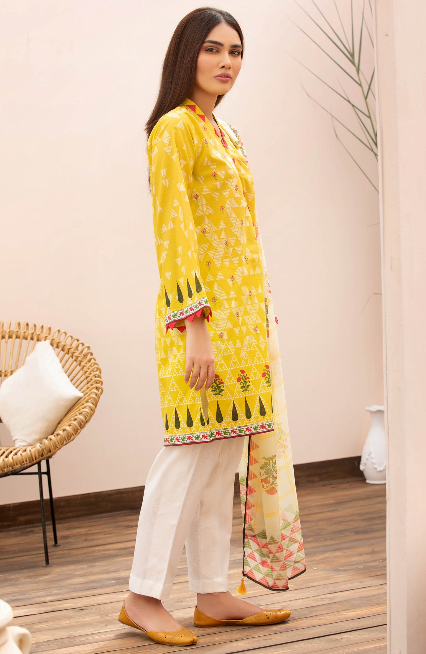 Unstitched 2 Piece Printed Lawn Shirt Chiffon Dupatta