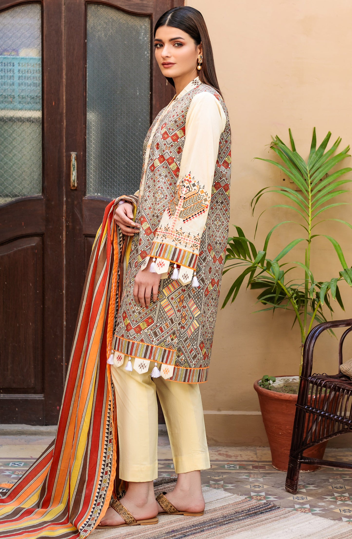 Unstitched 3 Piece Embroidered Lawn Suit