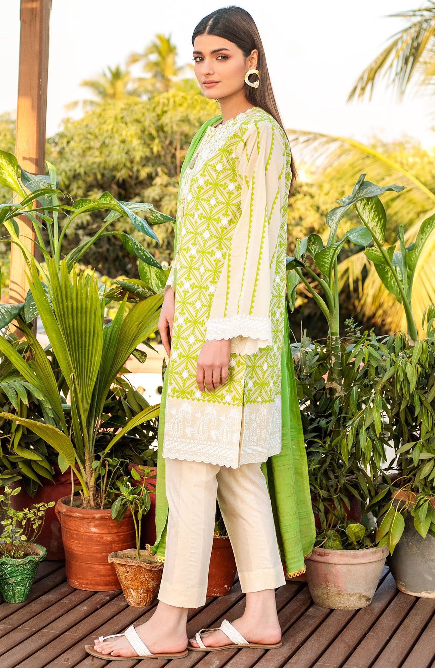 Unstitched 3 Piece Lacquer Printed Embroidered Lawn Suit (OTL-21-018/B/U GREEN)