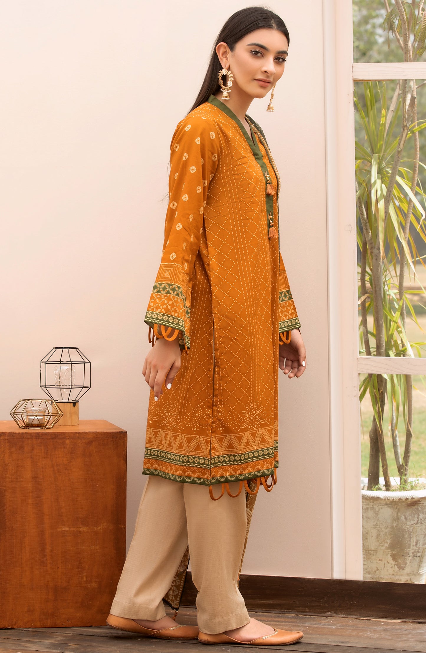 Unstitched 2 Piece Printed Lawn Shirt Chiffon Dupatta