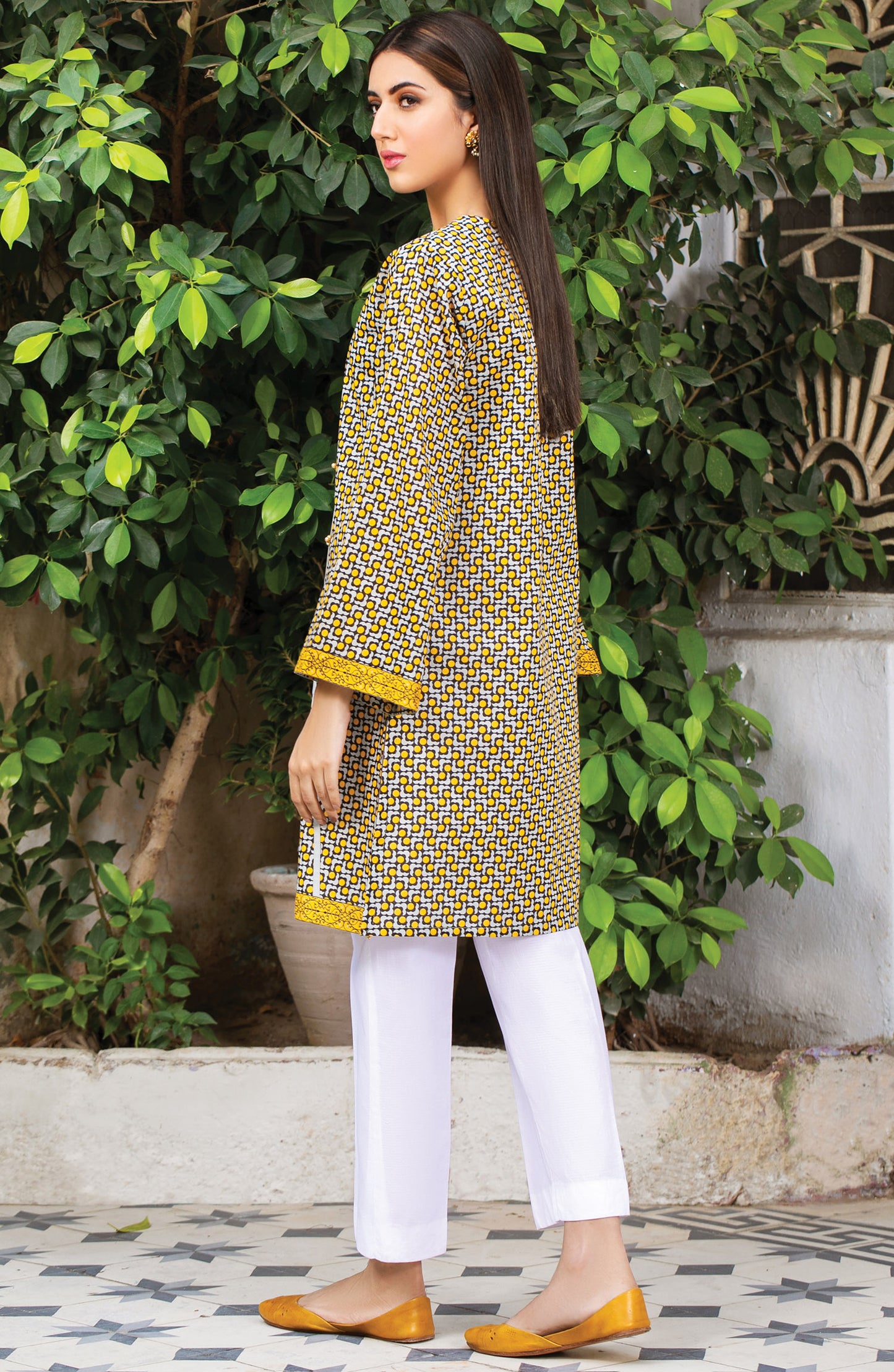 Unstitched 1 Piece Printed Lawn Shirt