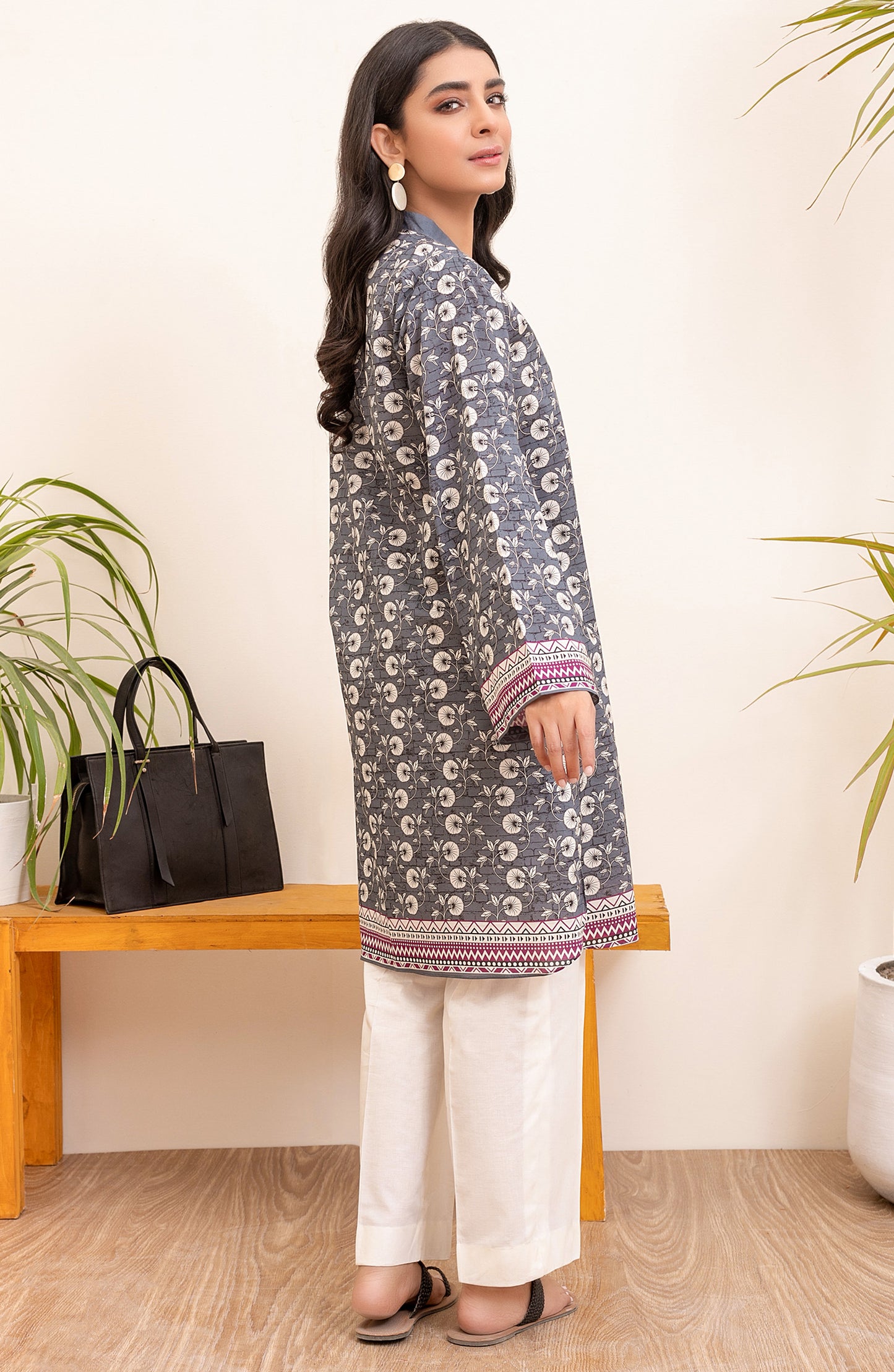 Unstitched 1 Piece Printed Lawn Shirt
