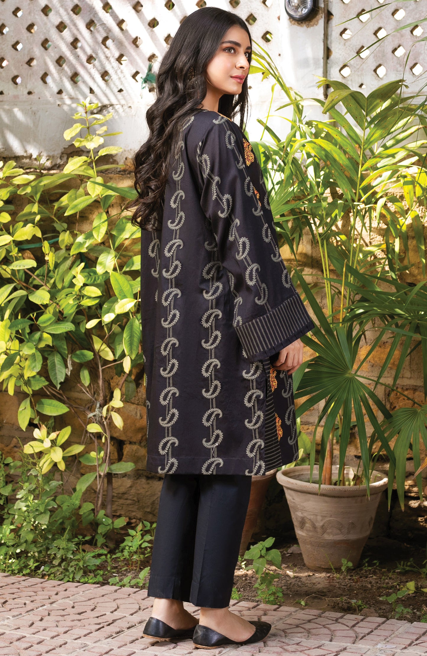 Stitched 1 Piece Embroidered Jacquard Shirt (OTL-21-074/S BLACK)