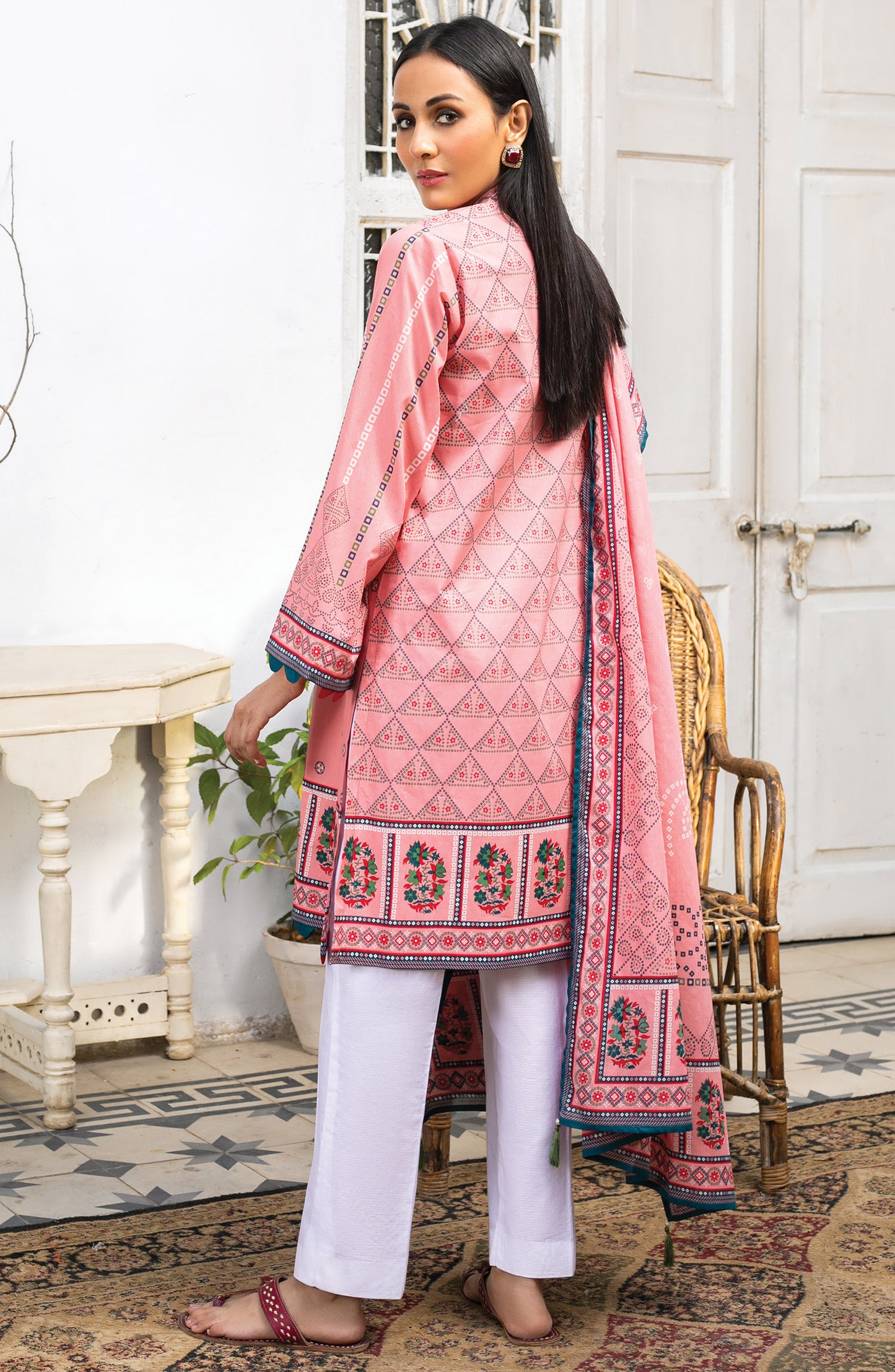 Unstitched 2 Piece Printed Lawn Shirt Dupatta