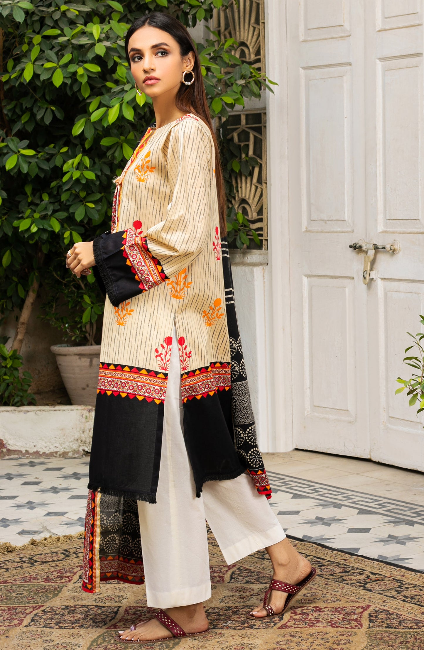 Unstitched 2 Piece Embroidered Lawn Shirt Dupatta