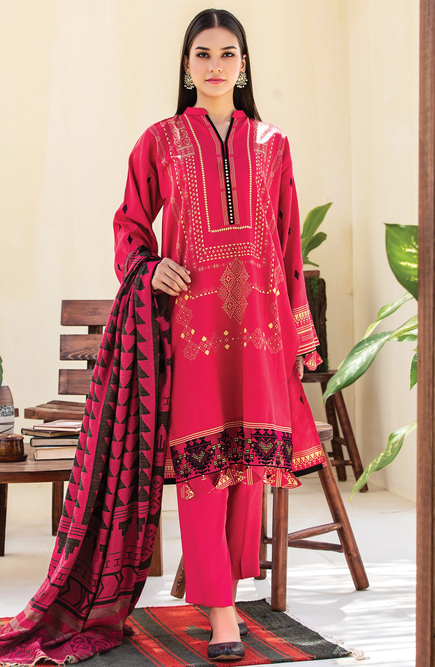 Unstitched 3 Piece Embroidered Textured Heavy Cotton Suit