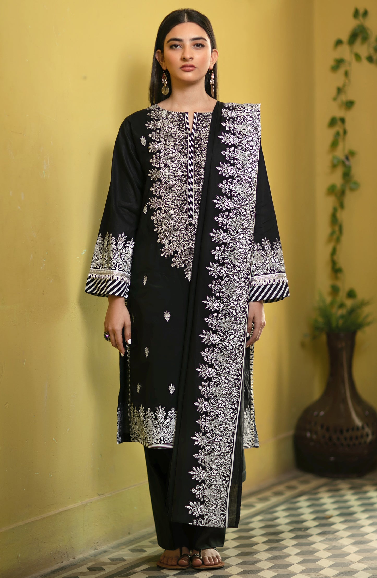 Unstitched 3 Piece Festive Embroidered Suit