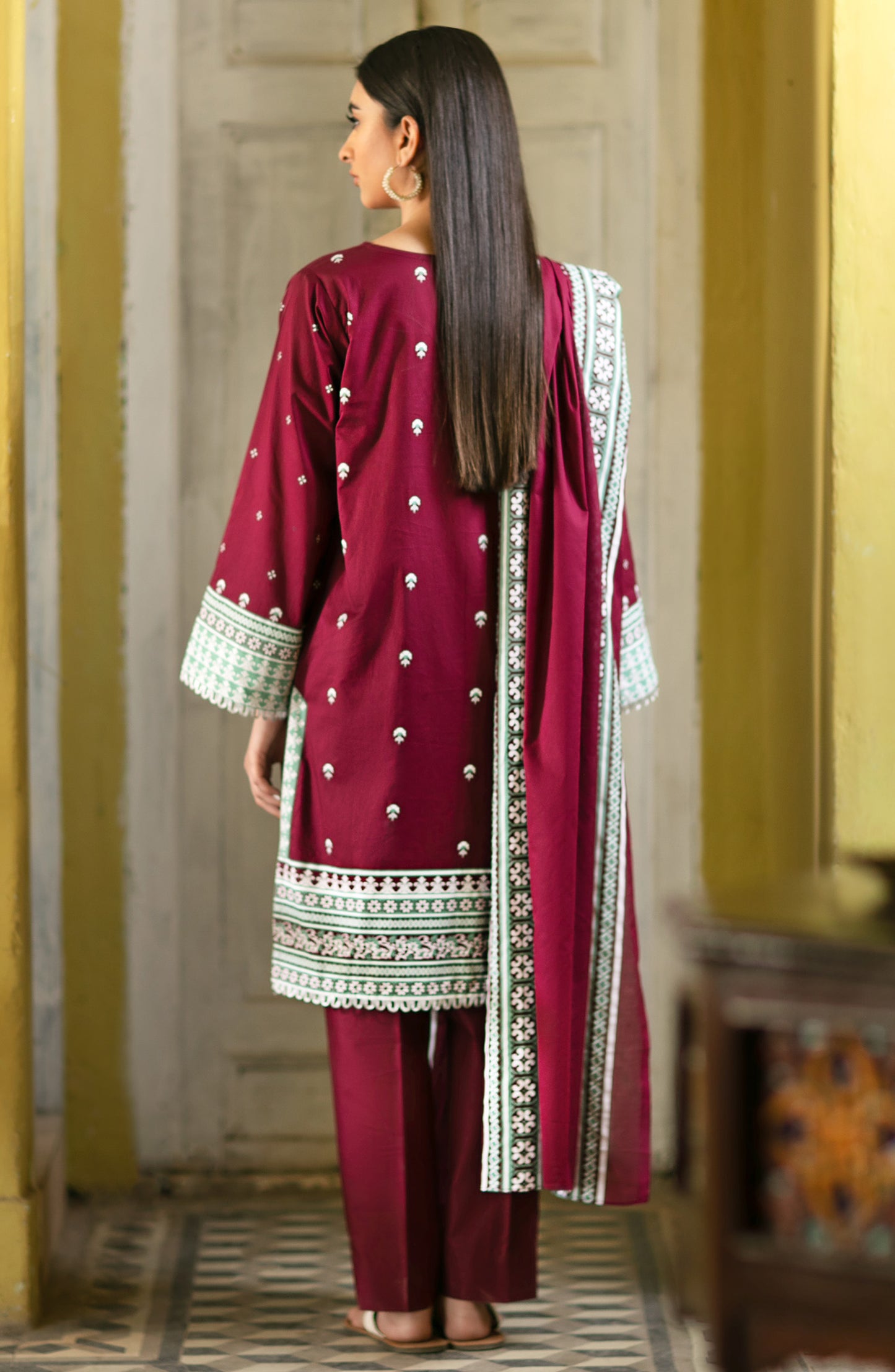 Unstitched 3 Piece Festive Embroidered Winter Suit