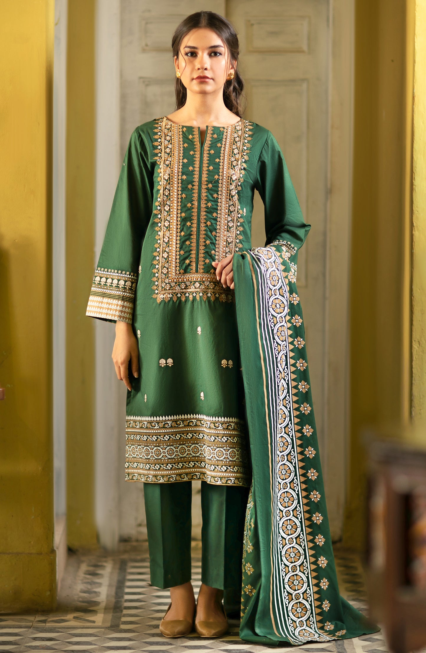 Unstitched 3 Piece Festive Embroidered Suit (NRDS-211/U D.GREEN)