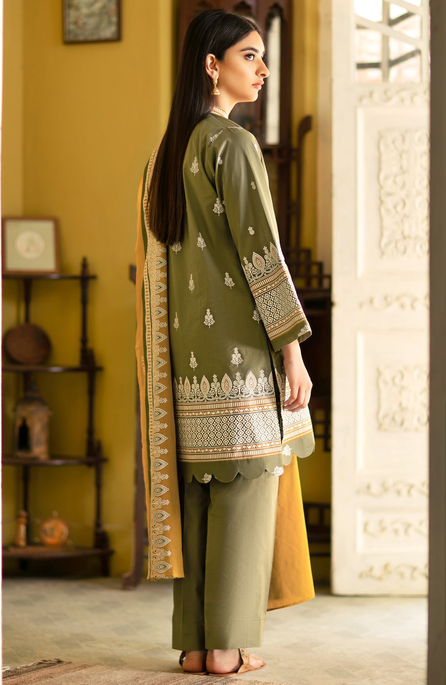 Unstitched 3 Piece Festive Embroidered Suit