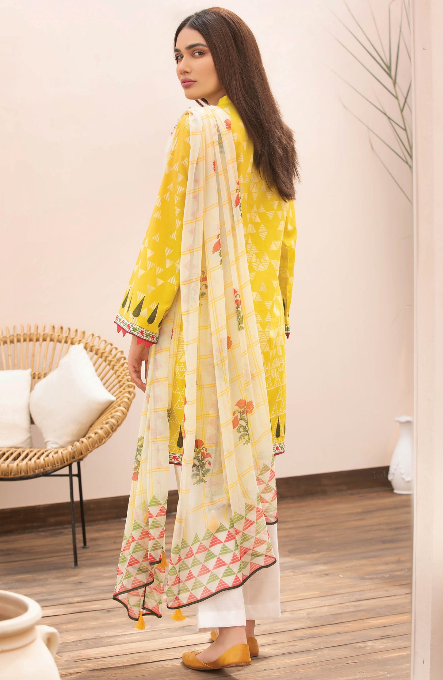 Unstitched 2 Piece Printed Lawn Shirt Chiffon Dupatta