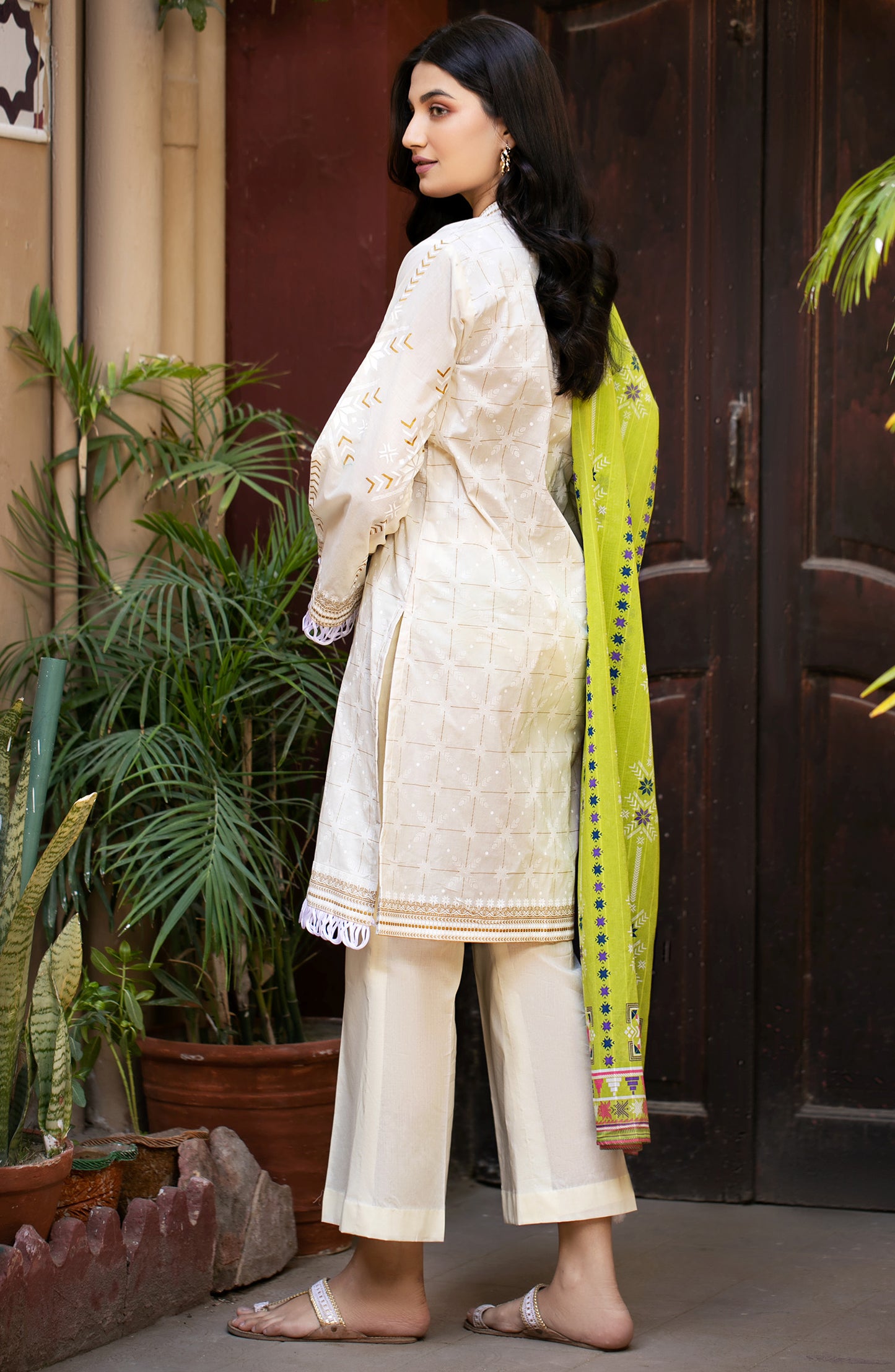 Unstitched 3 Piece Gold Lacquer Embroidered Lawn Suit