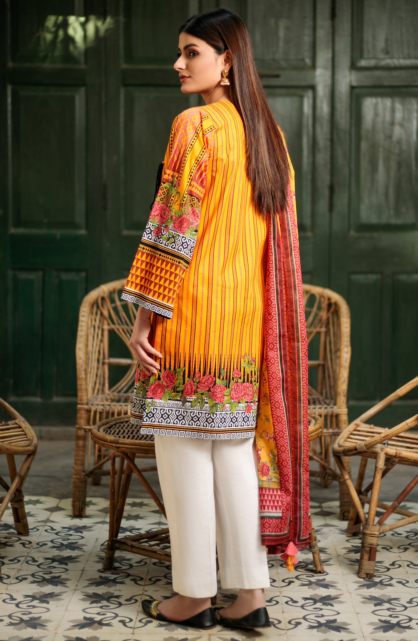 Unstitched 2 Piece Printed Lawn Shirt Dupatta