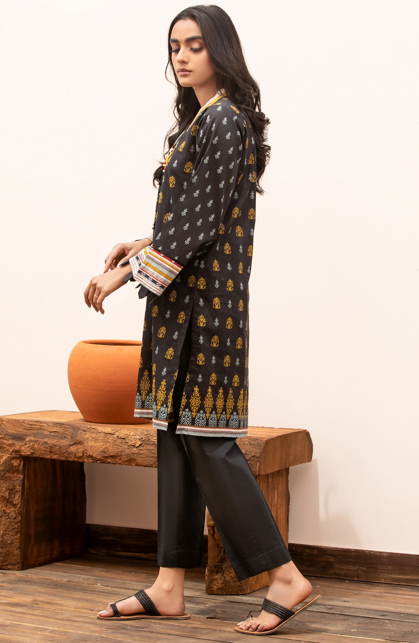 Unstitched 1 Piece Printed Lawn Shirt