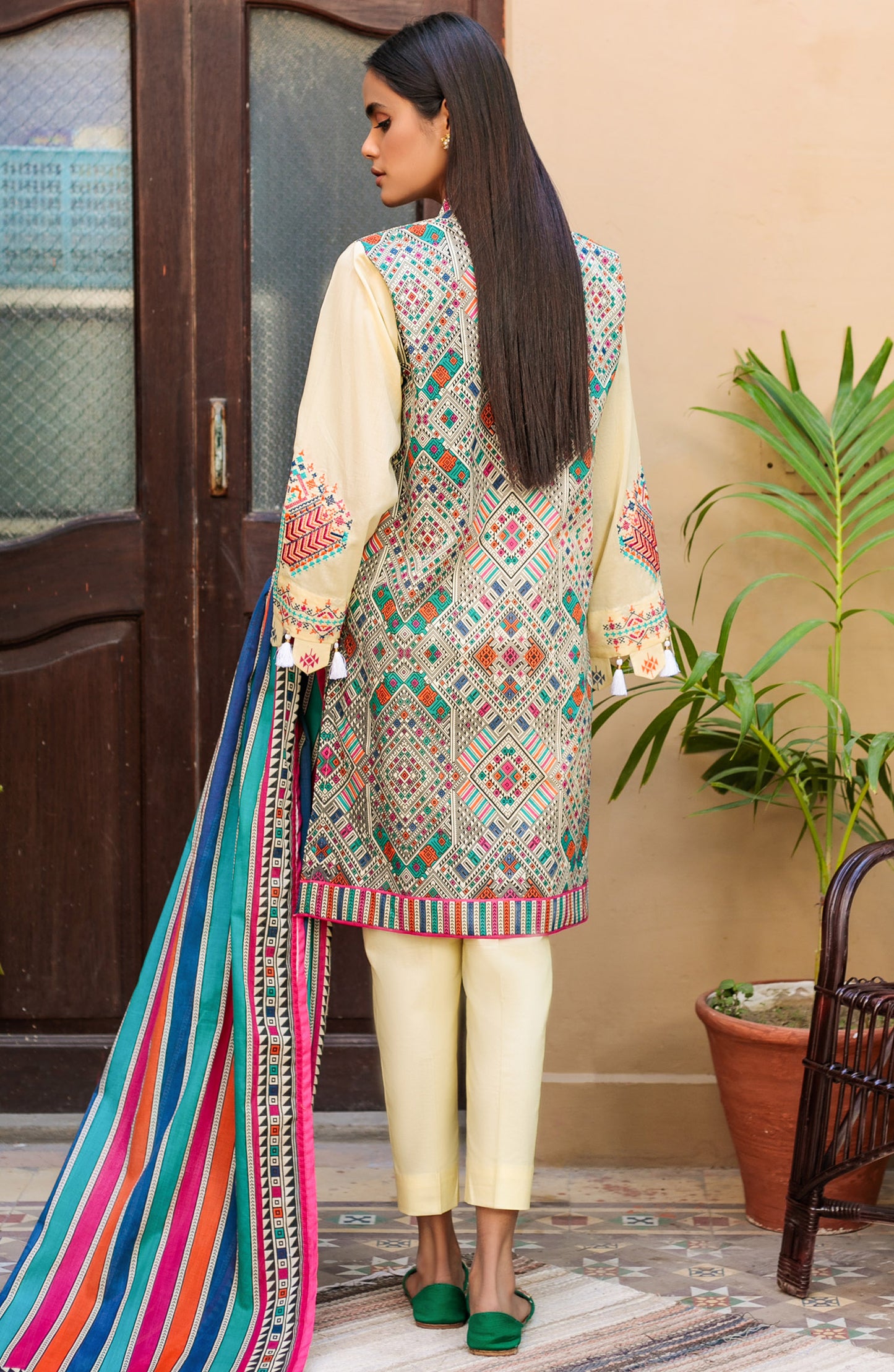 Unstitched 3 Piece Embroidered Lawn Suit
