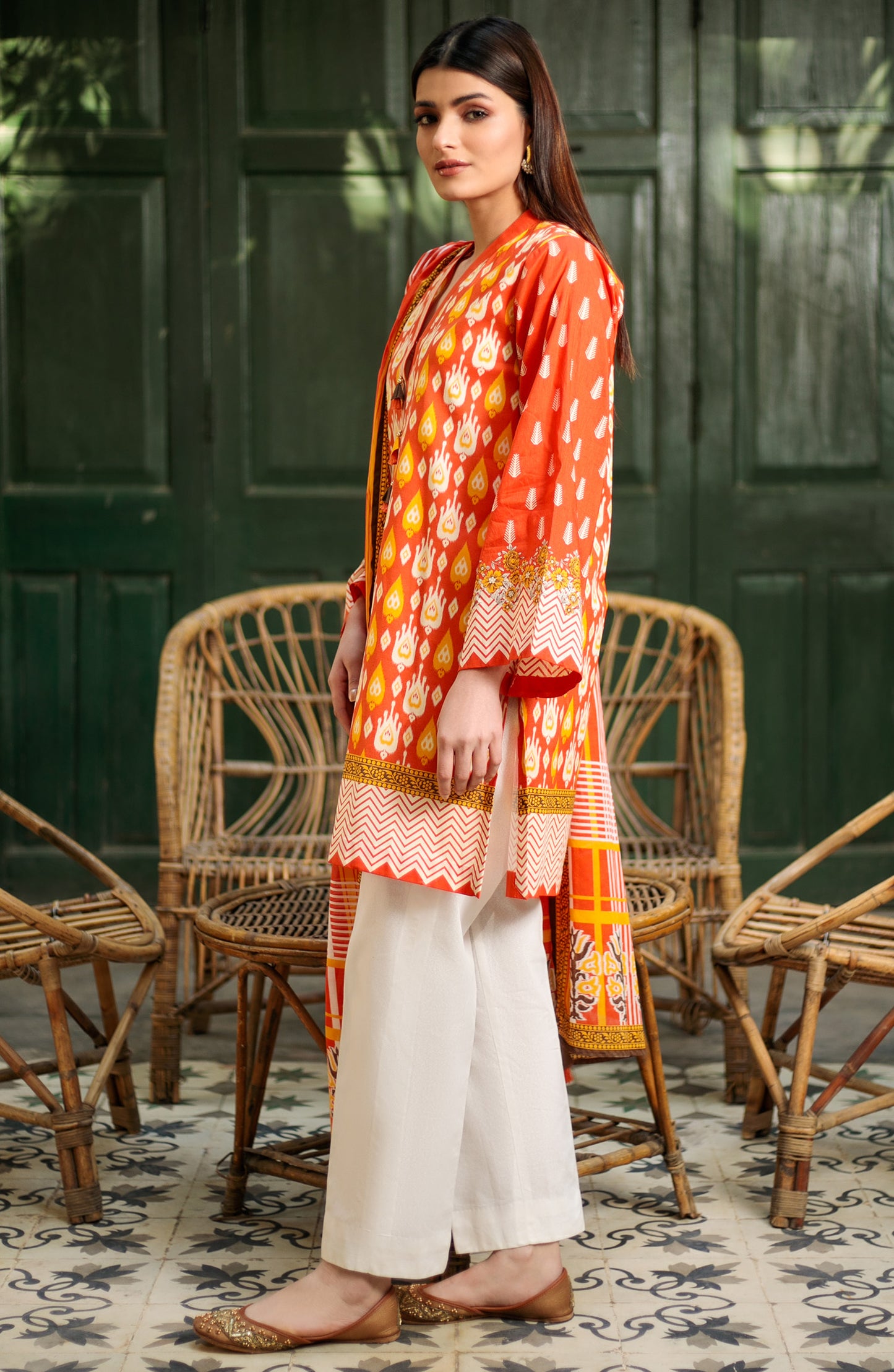 Unstitched 2 Piece Printed Lawn Shirt Dupatta