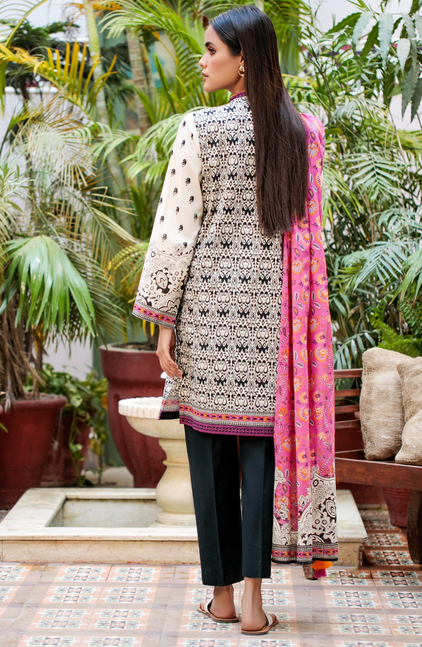 Unstitched 2 Piece Printed Lawn Shirt Dupatta