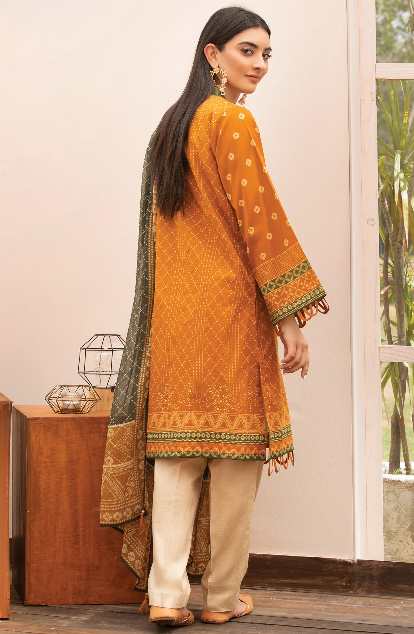 Unstitched 2 Piece Printed Lawn Shirt Chiffon Dupatta