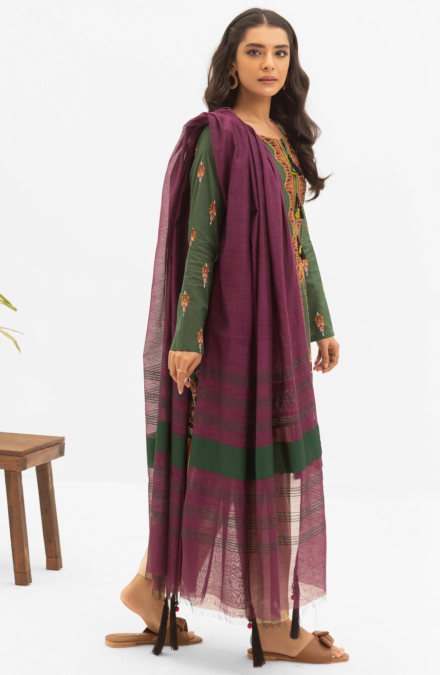 NRDS-22-008/S GREEN LAWN  READY TO WEAR SHIRT DUPATTA