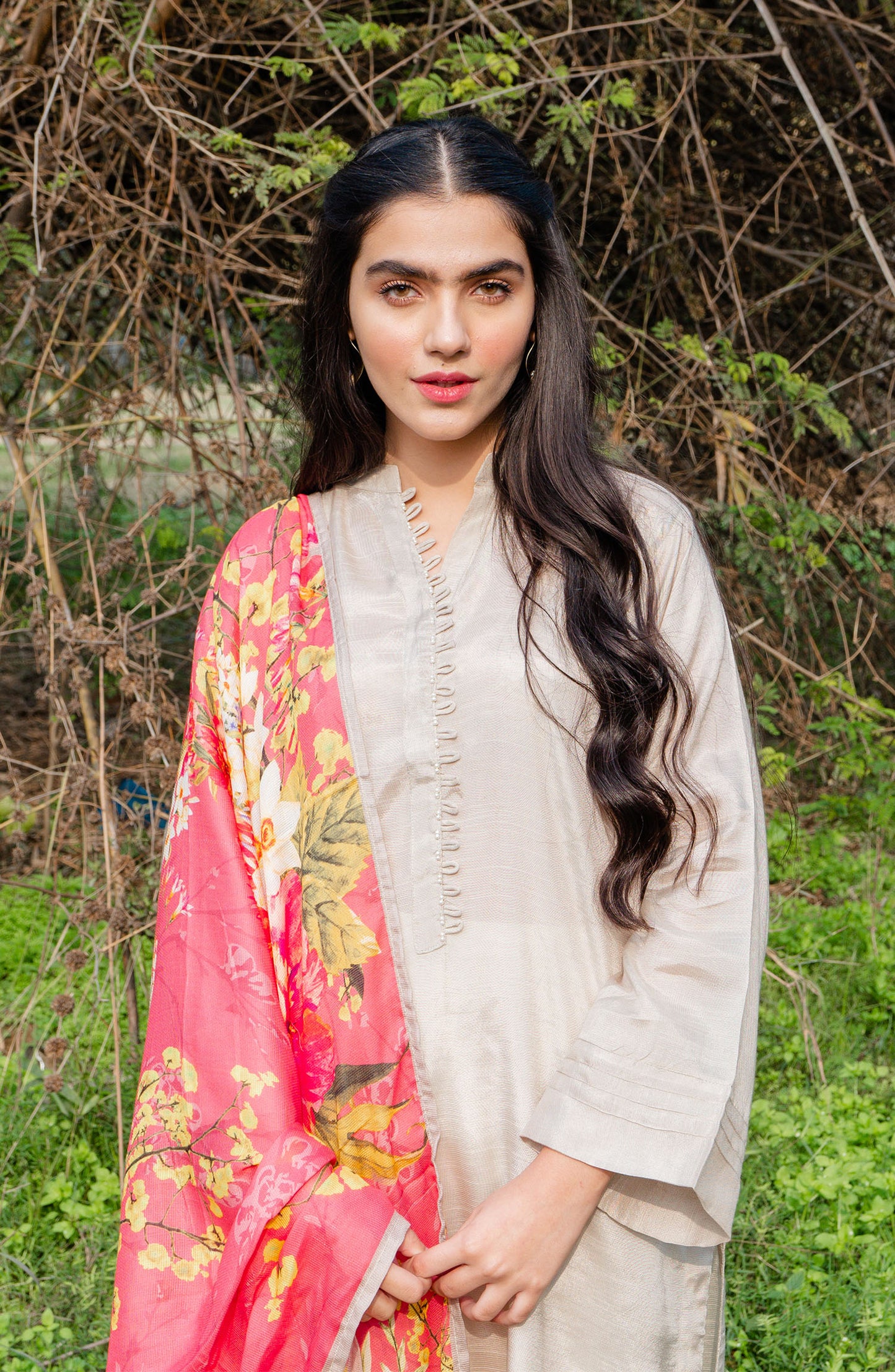 OTL-22-004/U RED LAWN  UNSTITCHED SHIRT DUPATTA PANTS