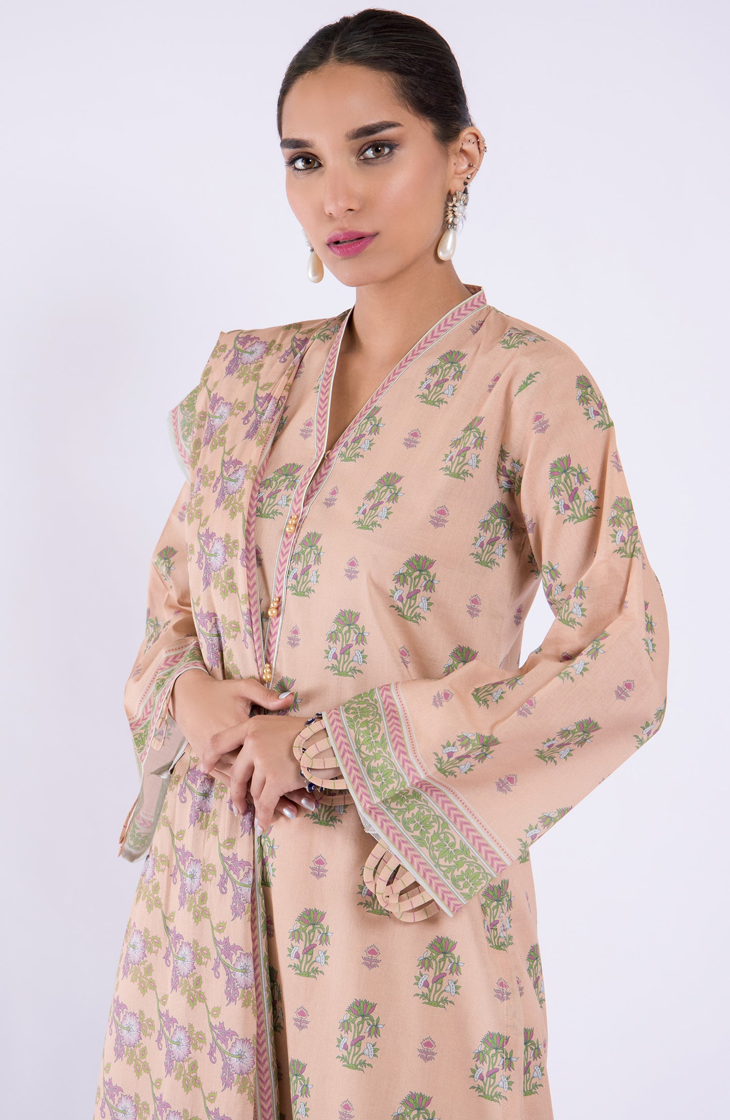 OTL-22-109/S PEACH LAWN  READY TO WEAR SHIRT DUPATTA PANTS