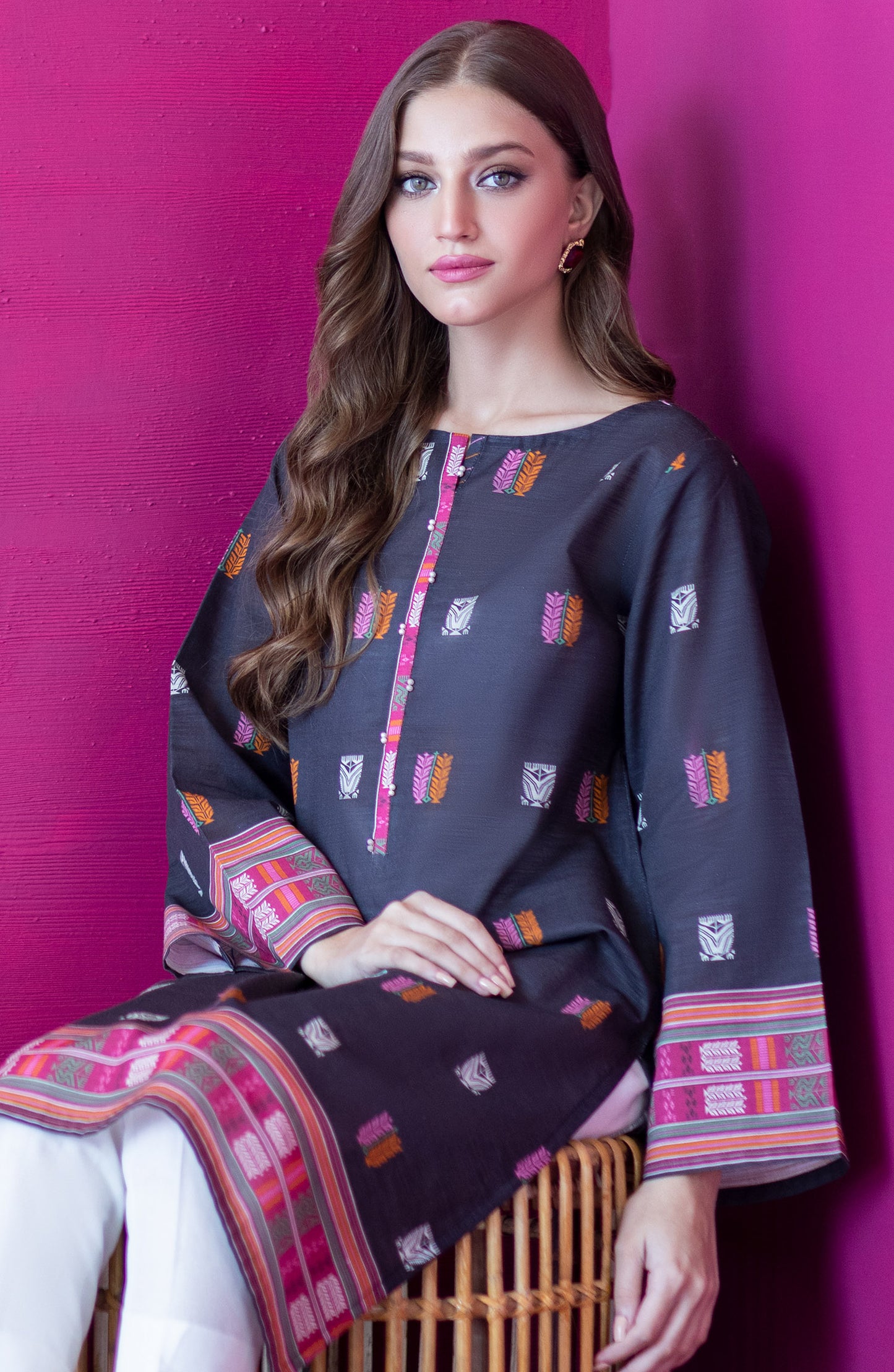 HCS-S-22-107/S BLACK KHADDAR SCSHIRT READY TO WEAR SHIRT