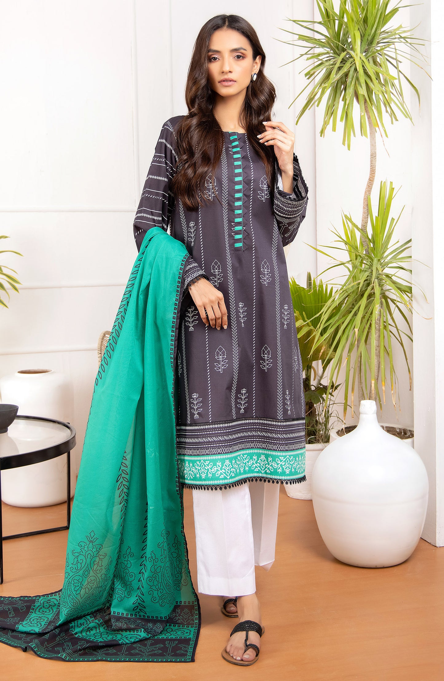 Unstitched 2 Piece Printed Lawn Shirt Dupatta