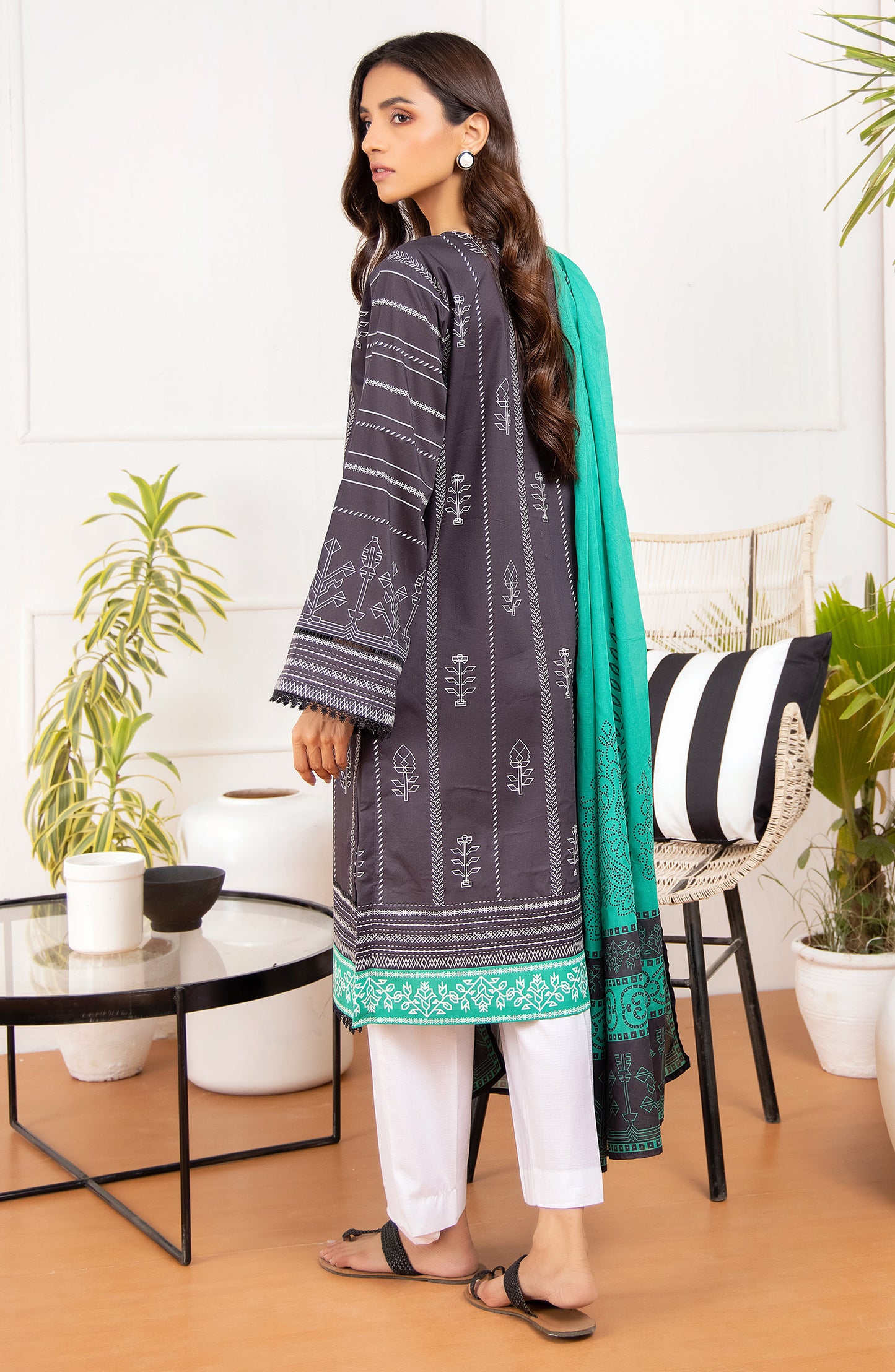 Unstitched 2 Piece Printed Lawn Shirt Dupatta
