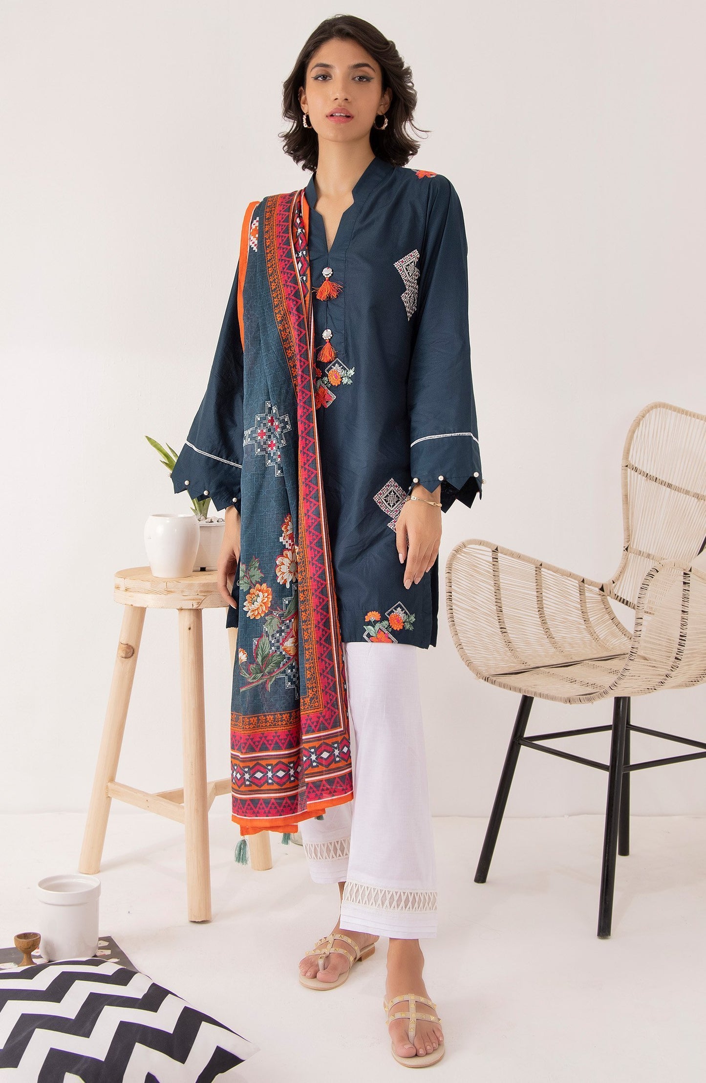 OTL-22-004/U RED LAWN  UNSTITCHED SHIRT DUPATTA PANTS