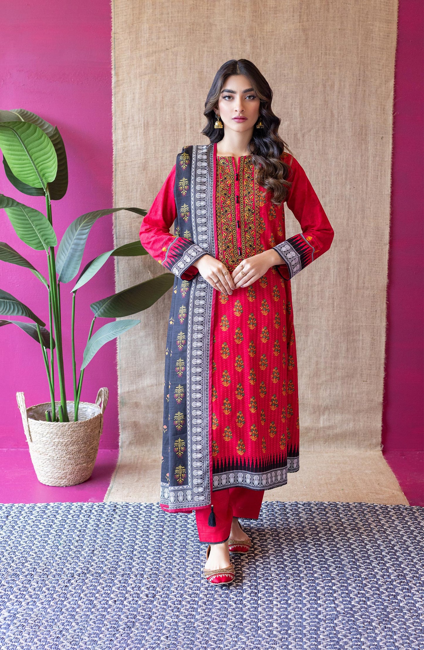OTL-22-126/U RED KHADDAR  UNSTITCHED SHIRT DUPATTA PANTS